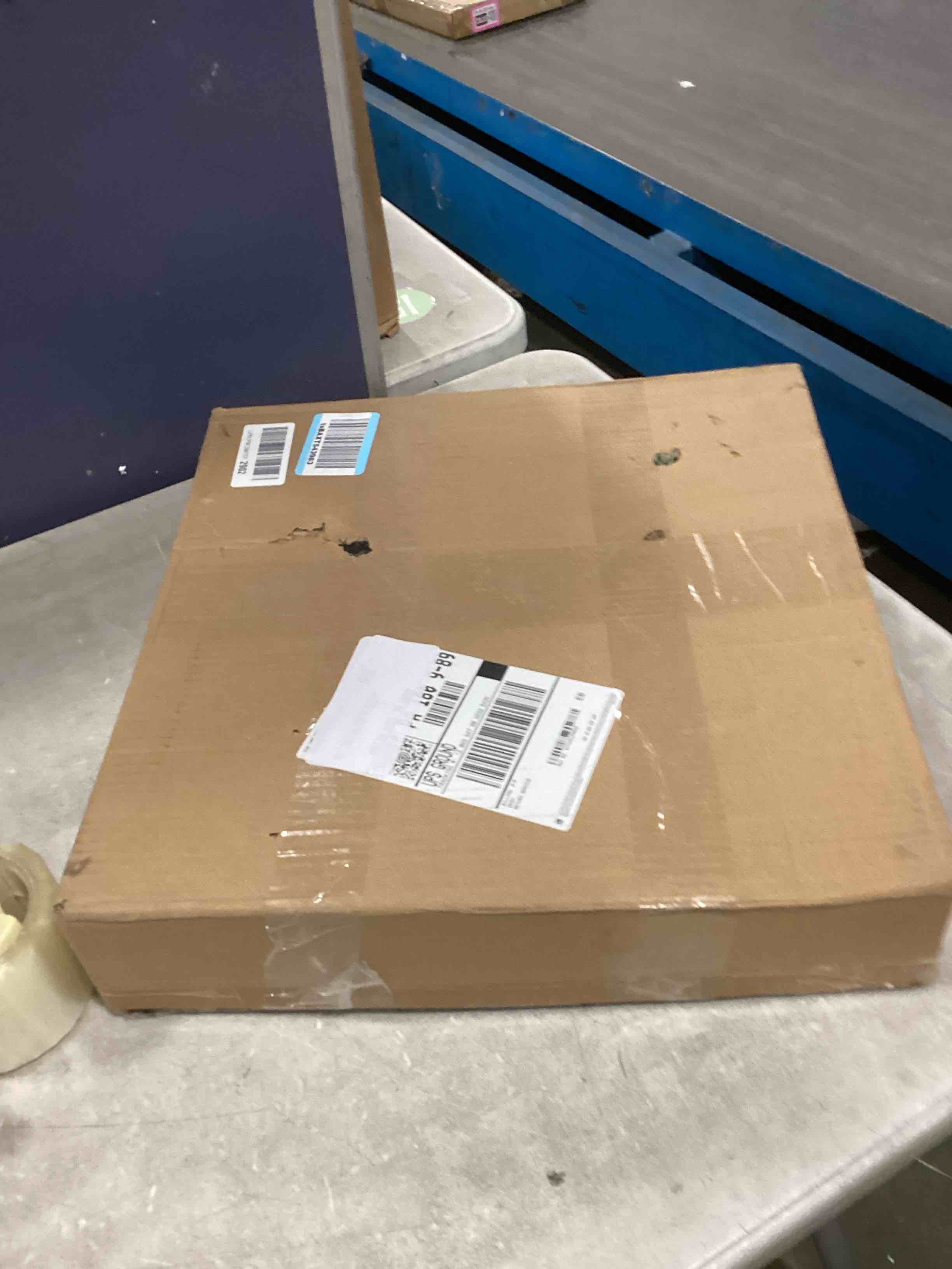 https://s3.amazonaws.com/lotting-images-prod/bidfta/PPE2184397_1737491651325.jpeg