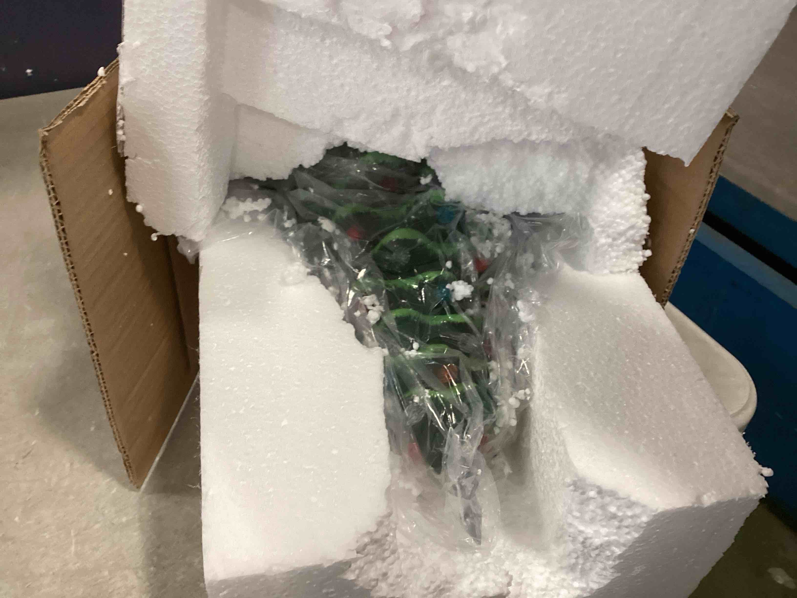 https://s3.amazonaws.com/lotting-images-prod/bidfta/PPE2184409_1737493241418.jpeg