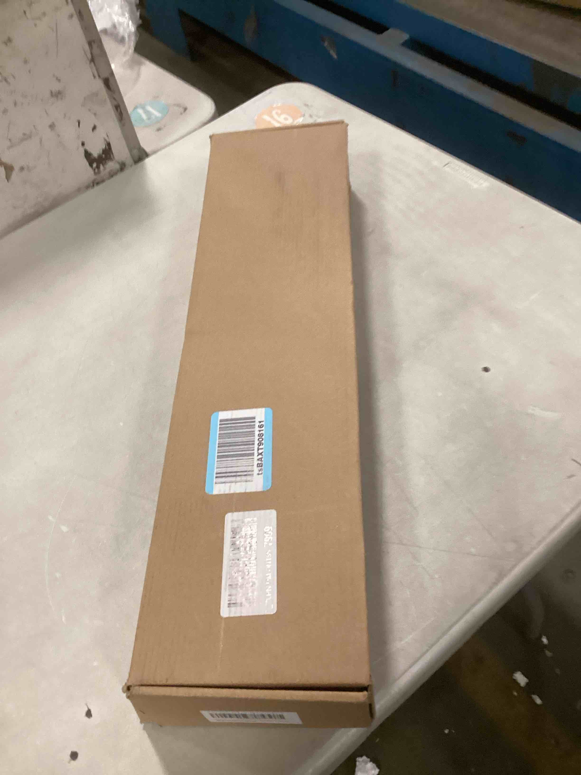 https://s3.amazonaws.com/lotting-images-prod/bidfta/PPE2184859_1737649462723.jpeg