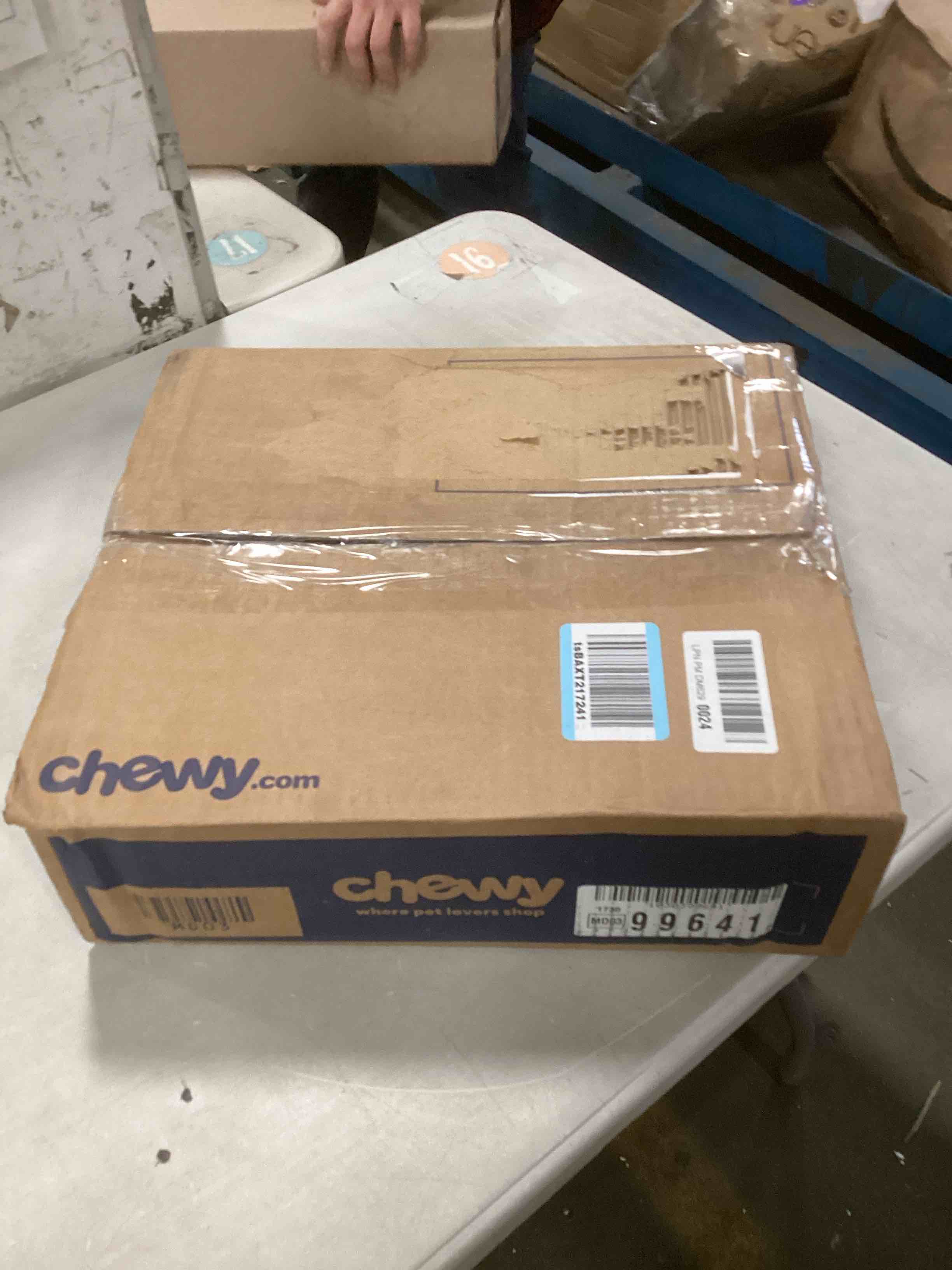 https://s3.amazonaws.com/lotting-images-prod/bidfta/PPE2184909_1737656503048.jpeg