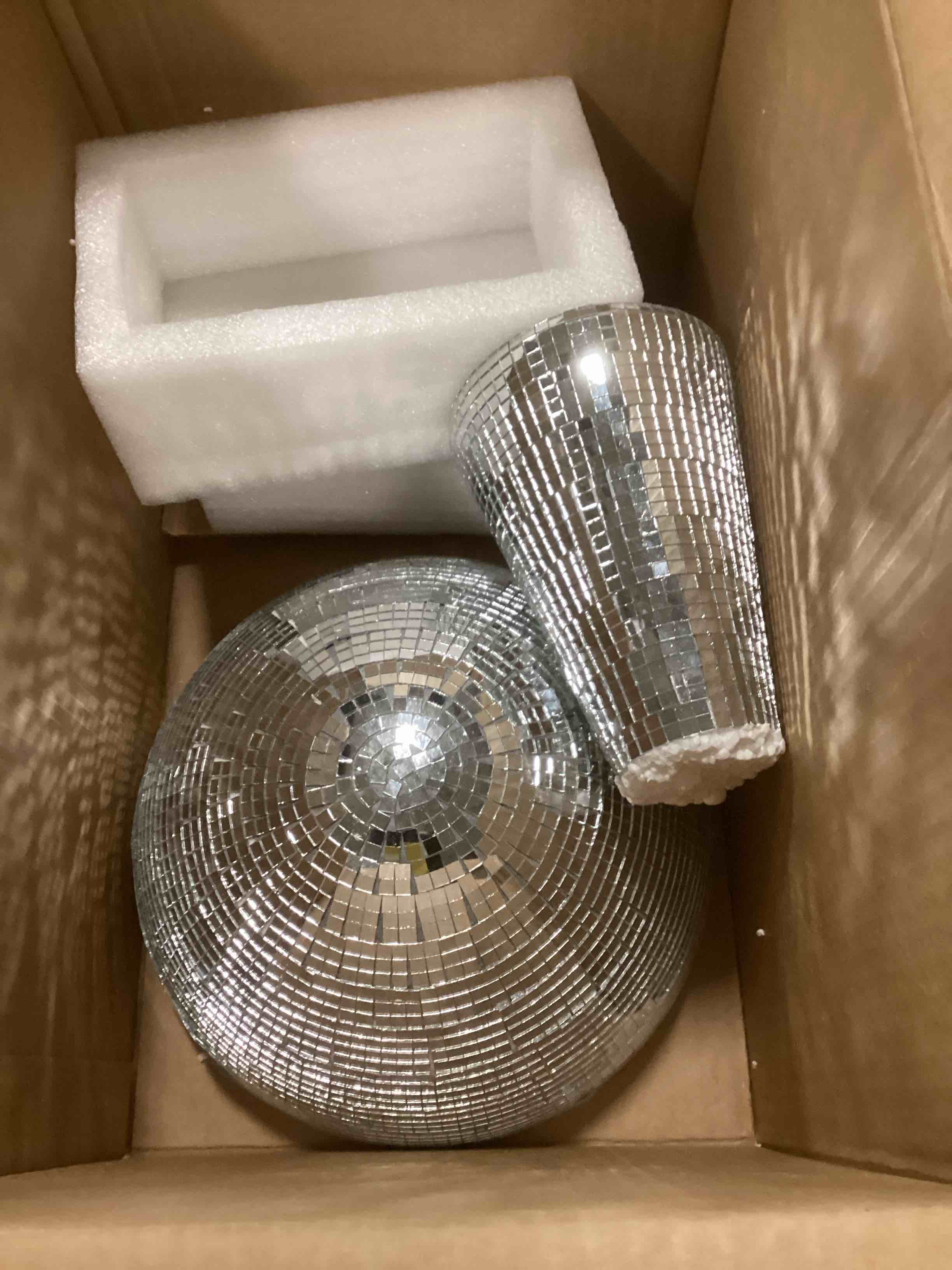https://s3.amazonaws.com/lotting-images-prod/bidfta/PPE2184926_1737658568391.jpeg
