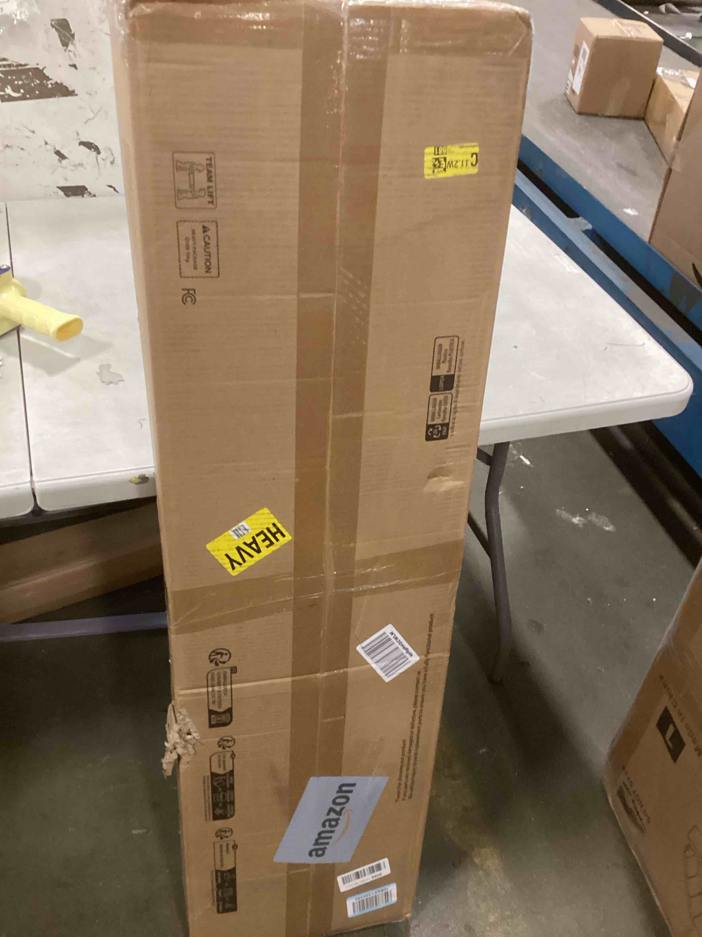 https://s3.amazonaws.com/lotting-images-prod/bidfta/PPE2184939_1737659881749.jpeg