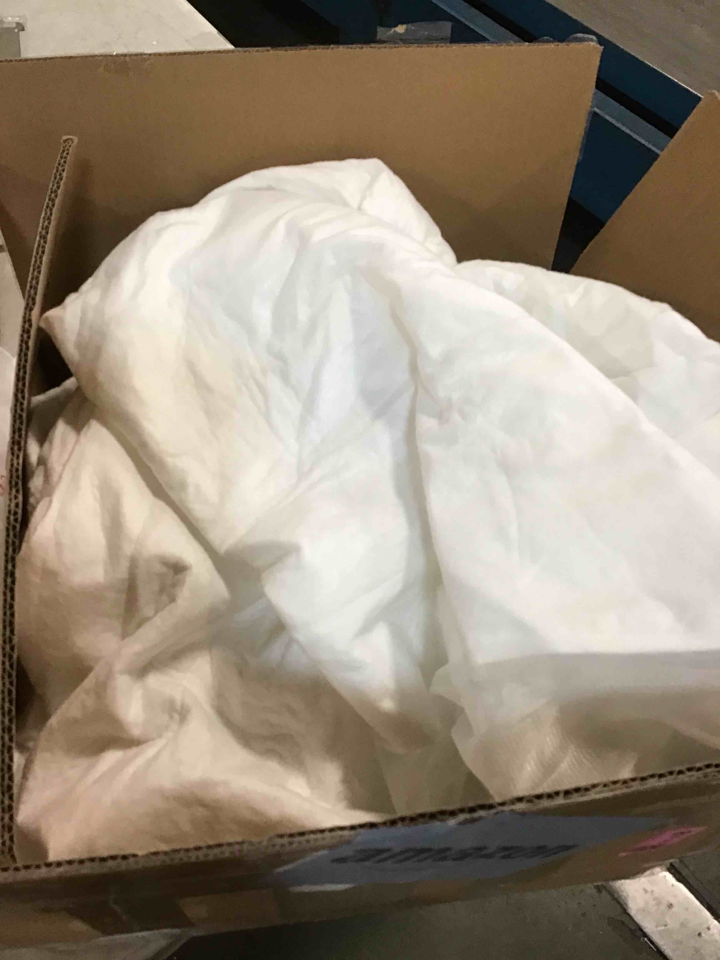https://s3.amazonaws.com/lotting-images-prod/bidfta/PPE2185182_1736278639898.jpeg