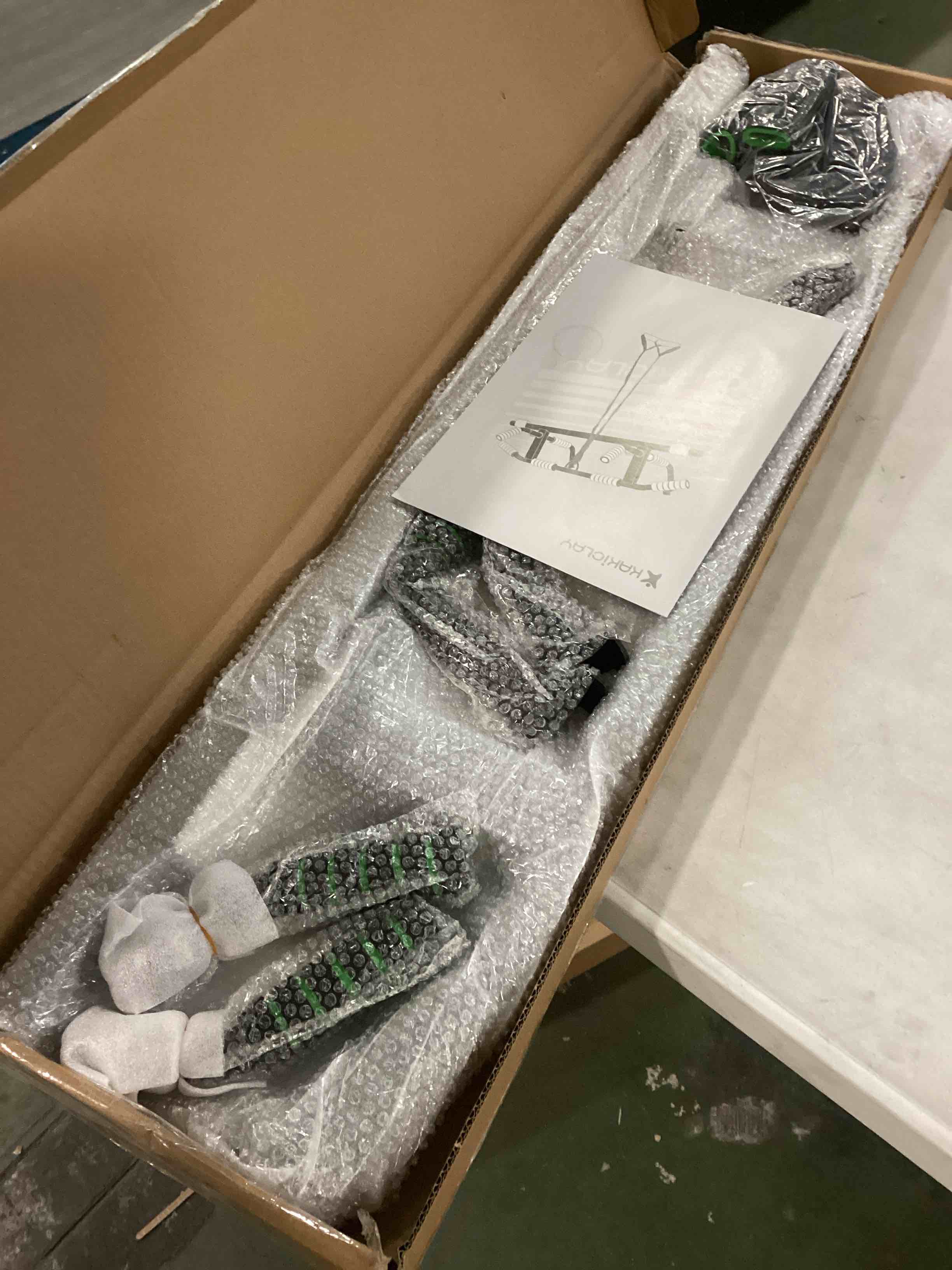 https://s3.amazonaws.com/lotting-images-prod/bidfta/PPE2185758_1737381862530.jpeg