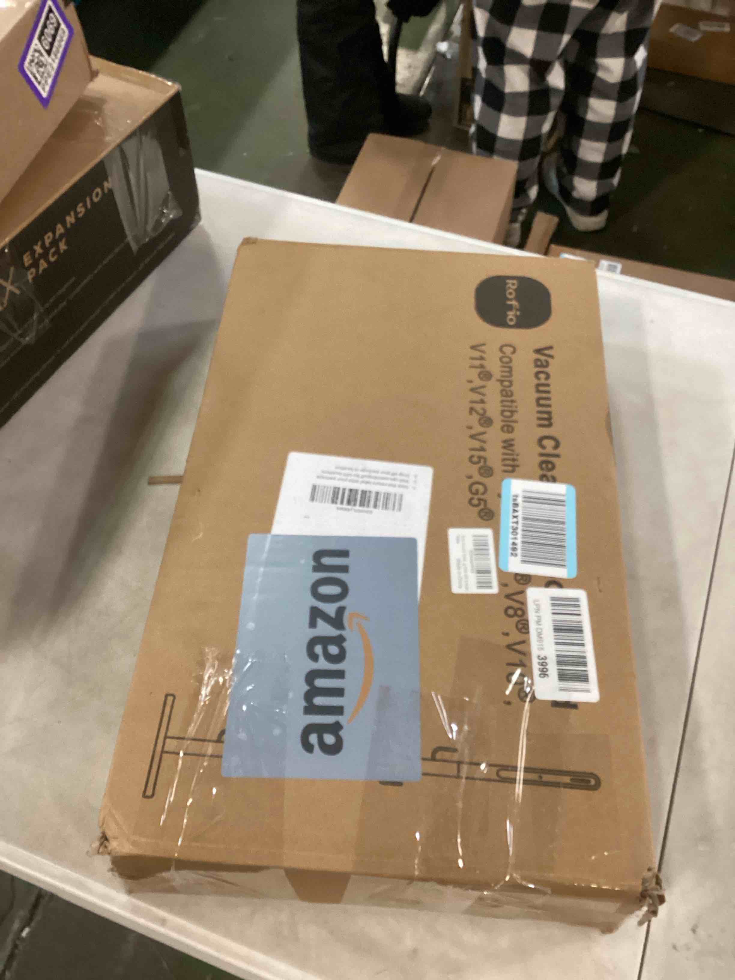 https://s3.amazonaws.com/lotting-images-prod/bidfta/PPE2186070_1737476600651.jpeg