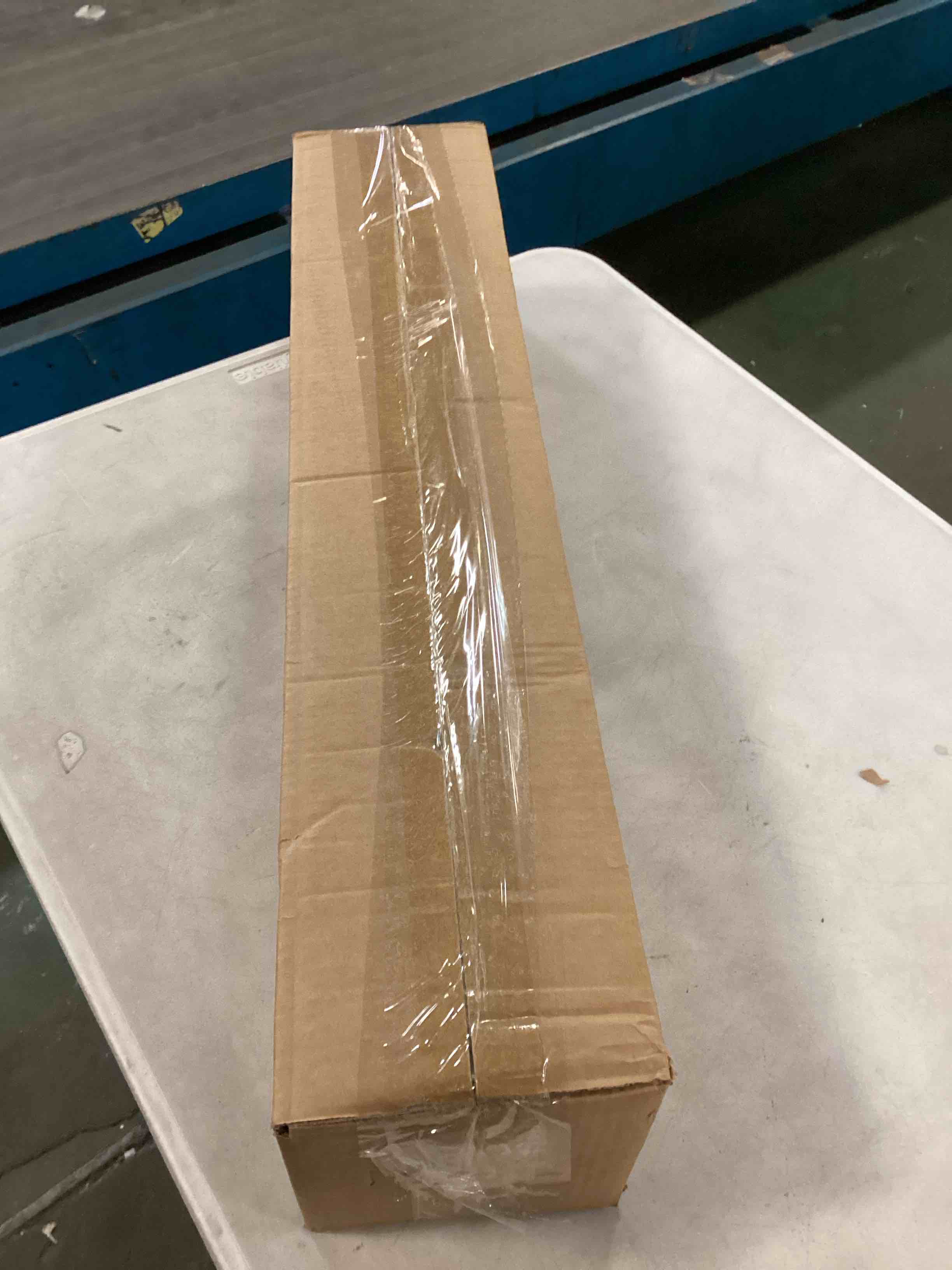 https://s3.amazonaws.com/lotting-images-prod/bidfta/PPE2186095_1737480384042.jpeg