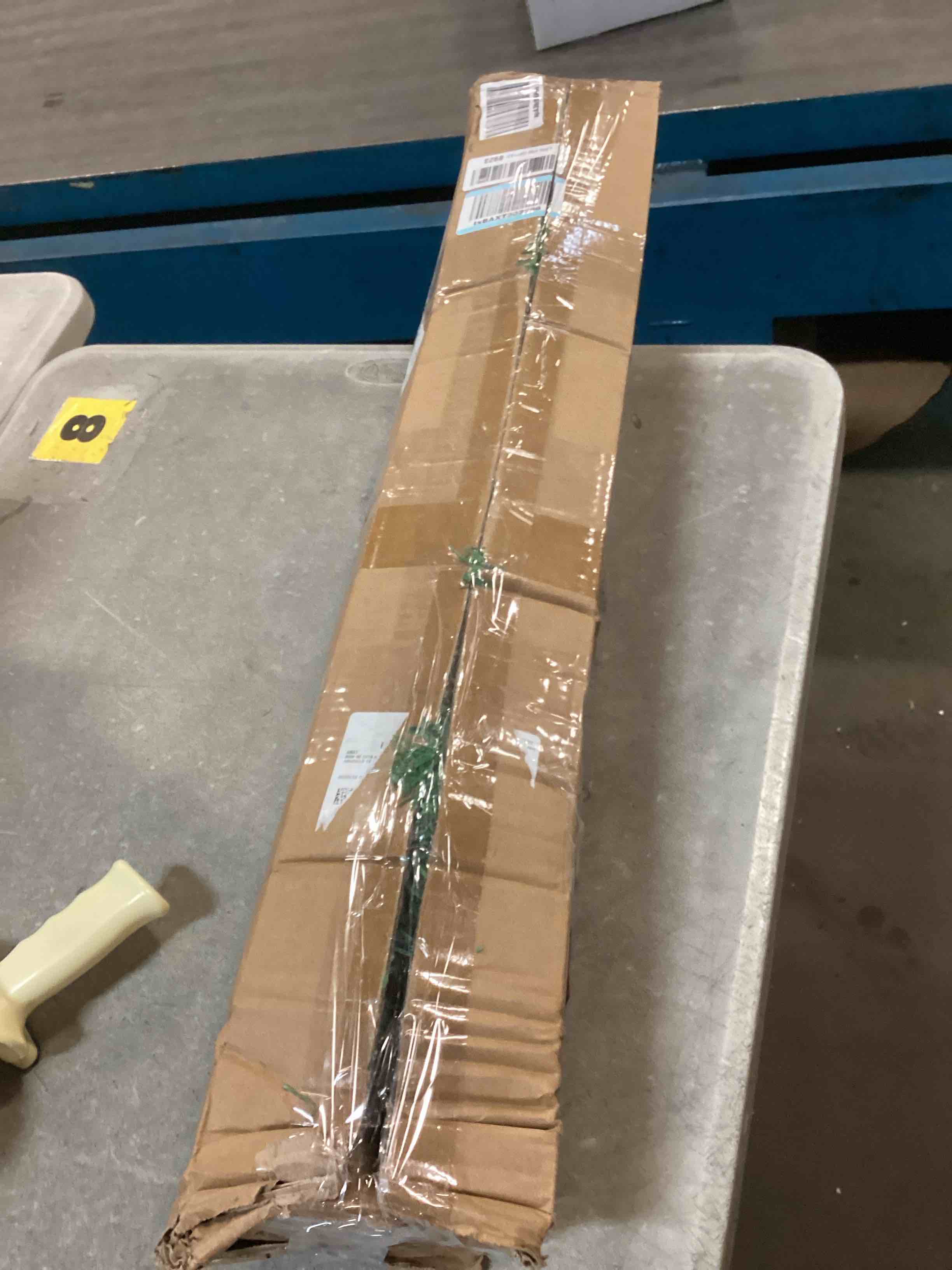https://s3.amazonaws.com/lotting-images-prod/bidfta/PPE2186878_1738339336097.jpeg
