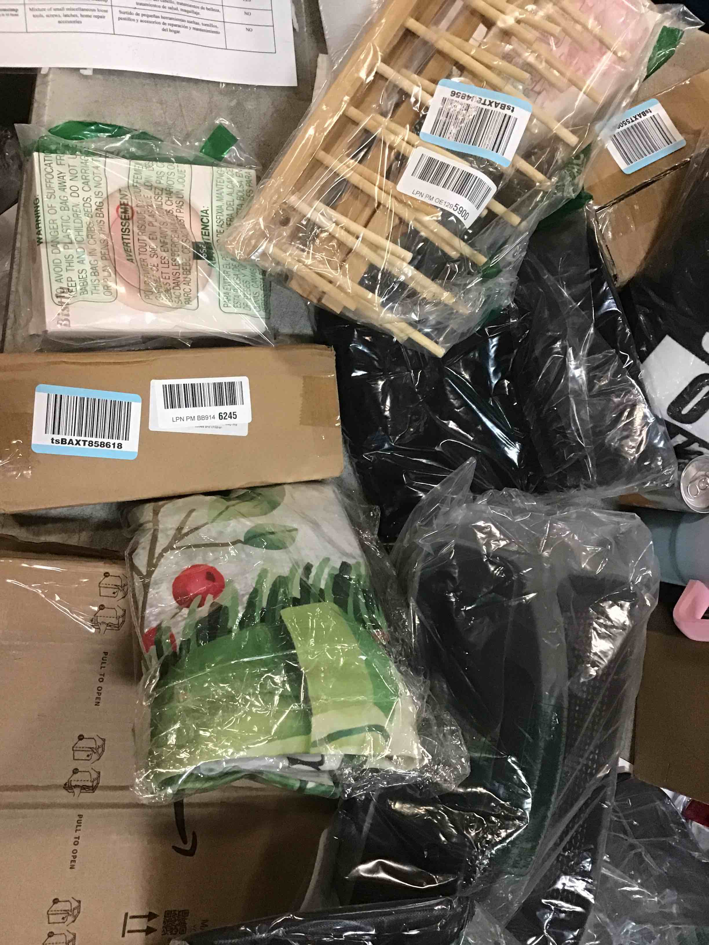 https://s3.amazonaws.com/lotting-images-prod/bidfta/PPE2187078_1738871177196.jpeg