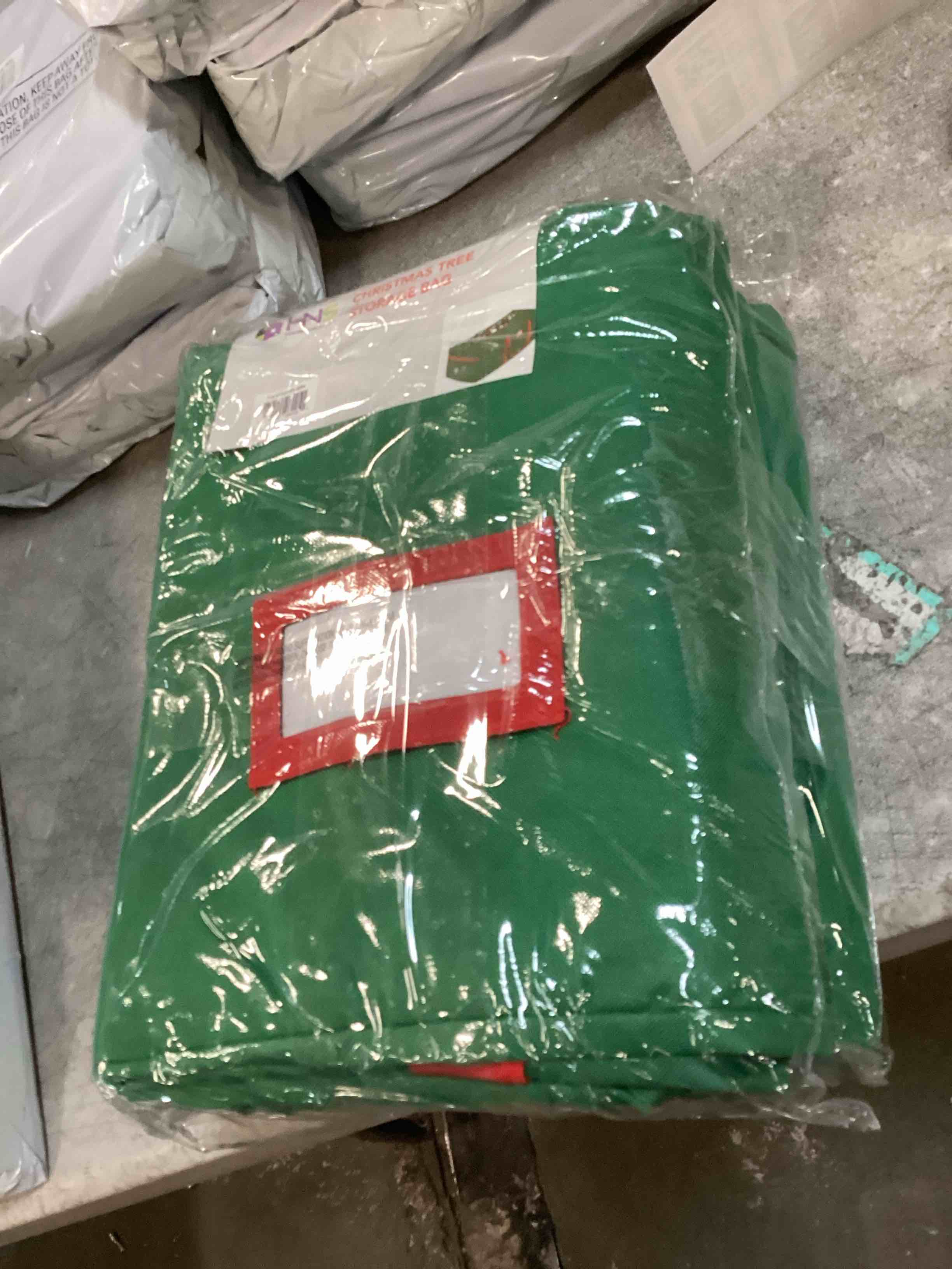 https://s3.amazonaws.com/lotting-images-prod/bidfta/PPE2187164_1739208671611.jpeg