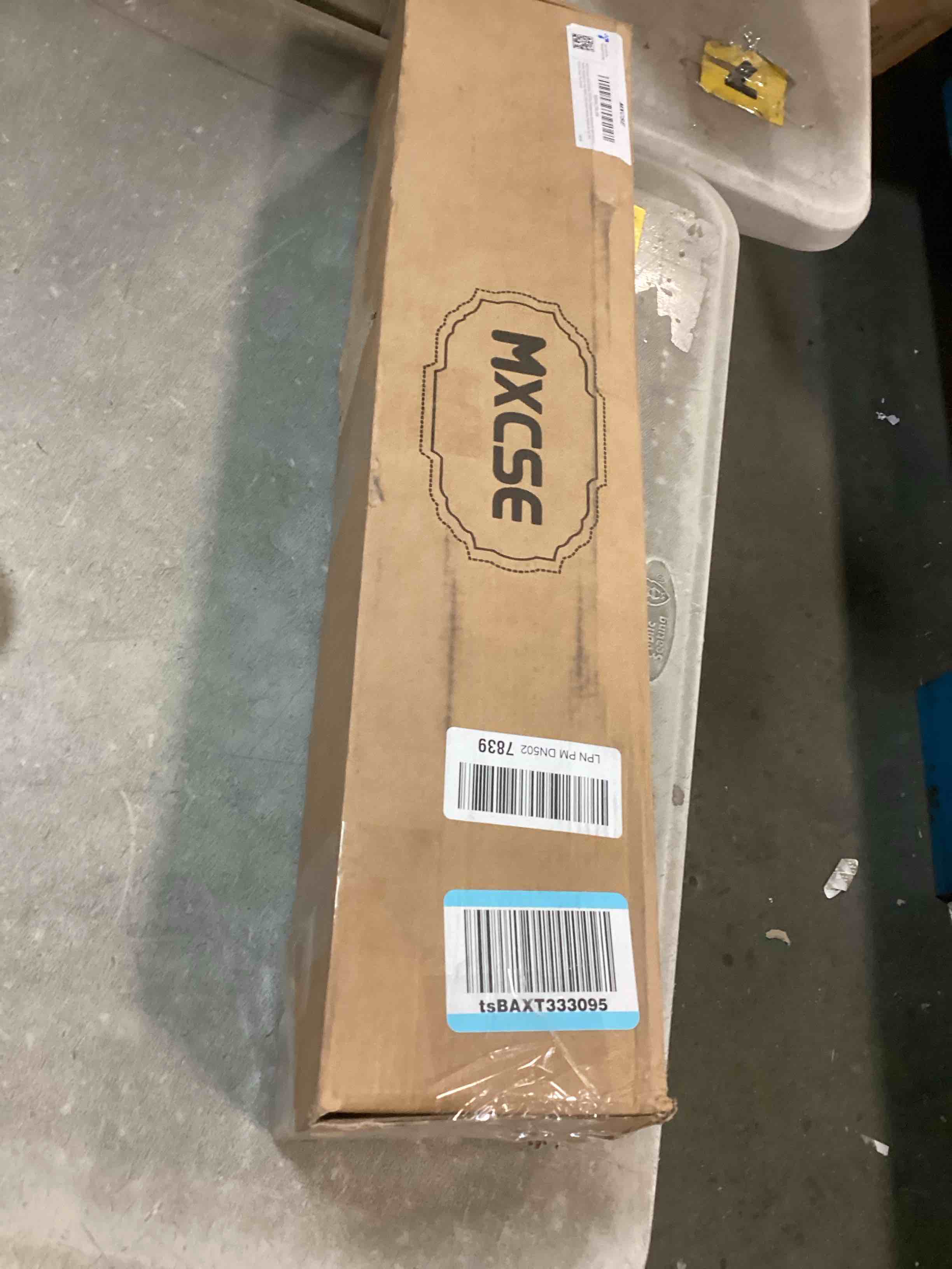 https://s3.amazonaws.com/lotting-images-prod/bidfta/PPE2187420_1741117704764.jpeg