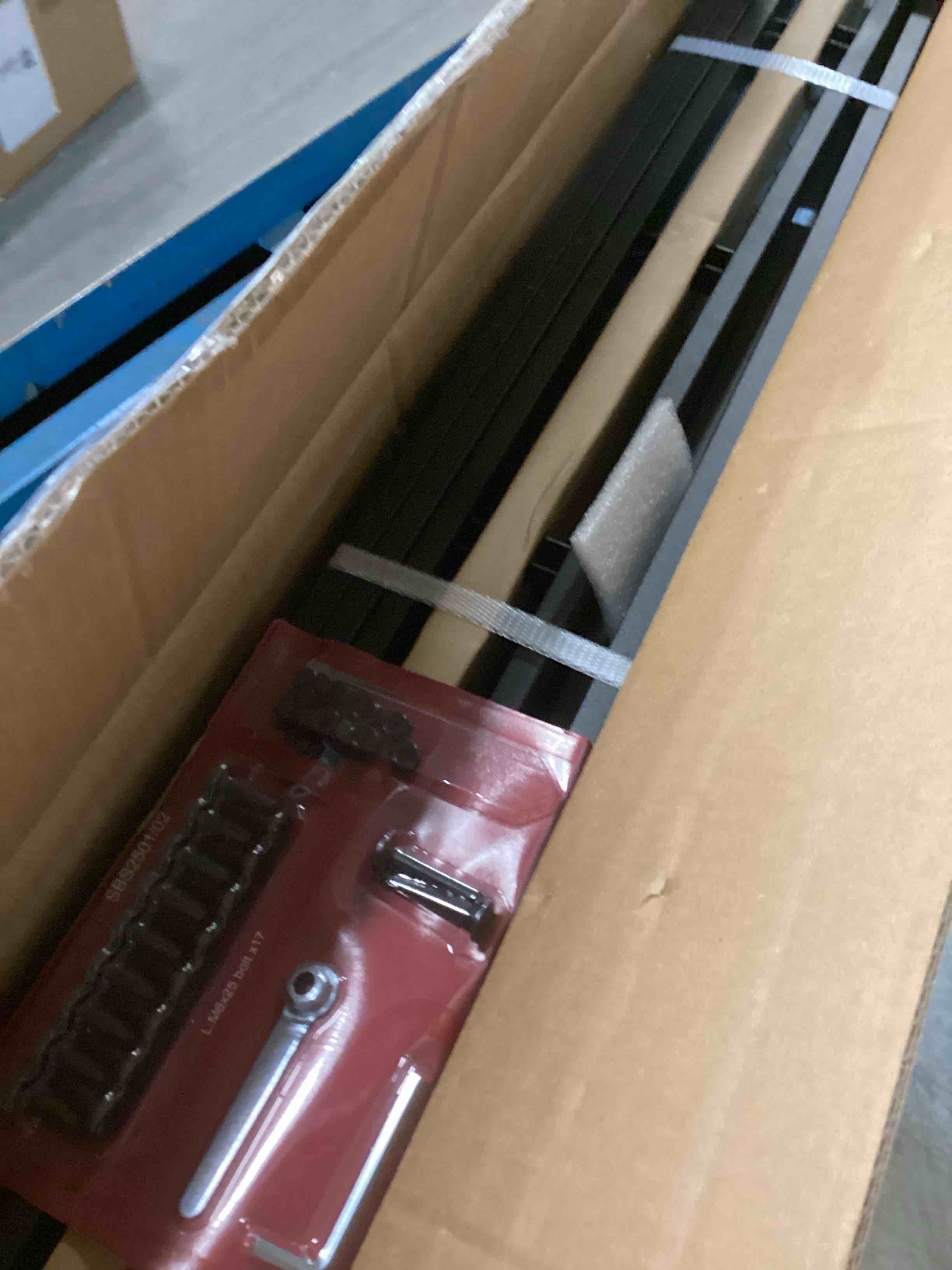 https://s3.amazonaws.com/lotting-images-prod/bidfta/PPE2187478_1741184105607.jpeg