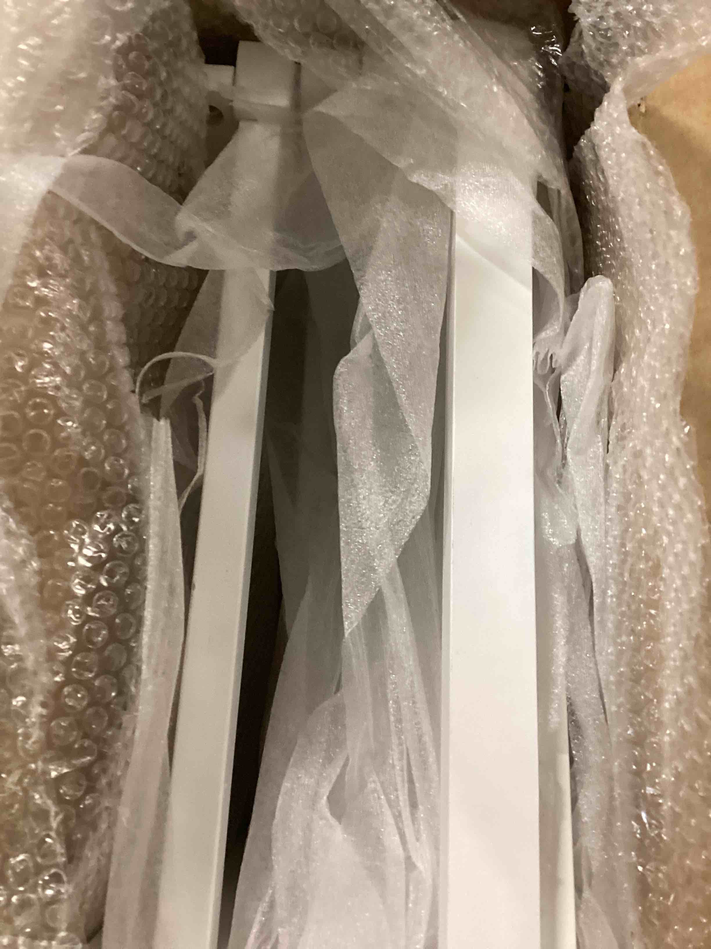 https://s3.amazonaws.com/lotting-images-prod/bidfta/PPE2187549_1741188381629.jpeg