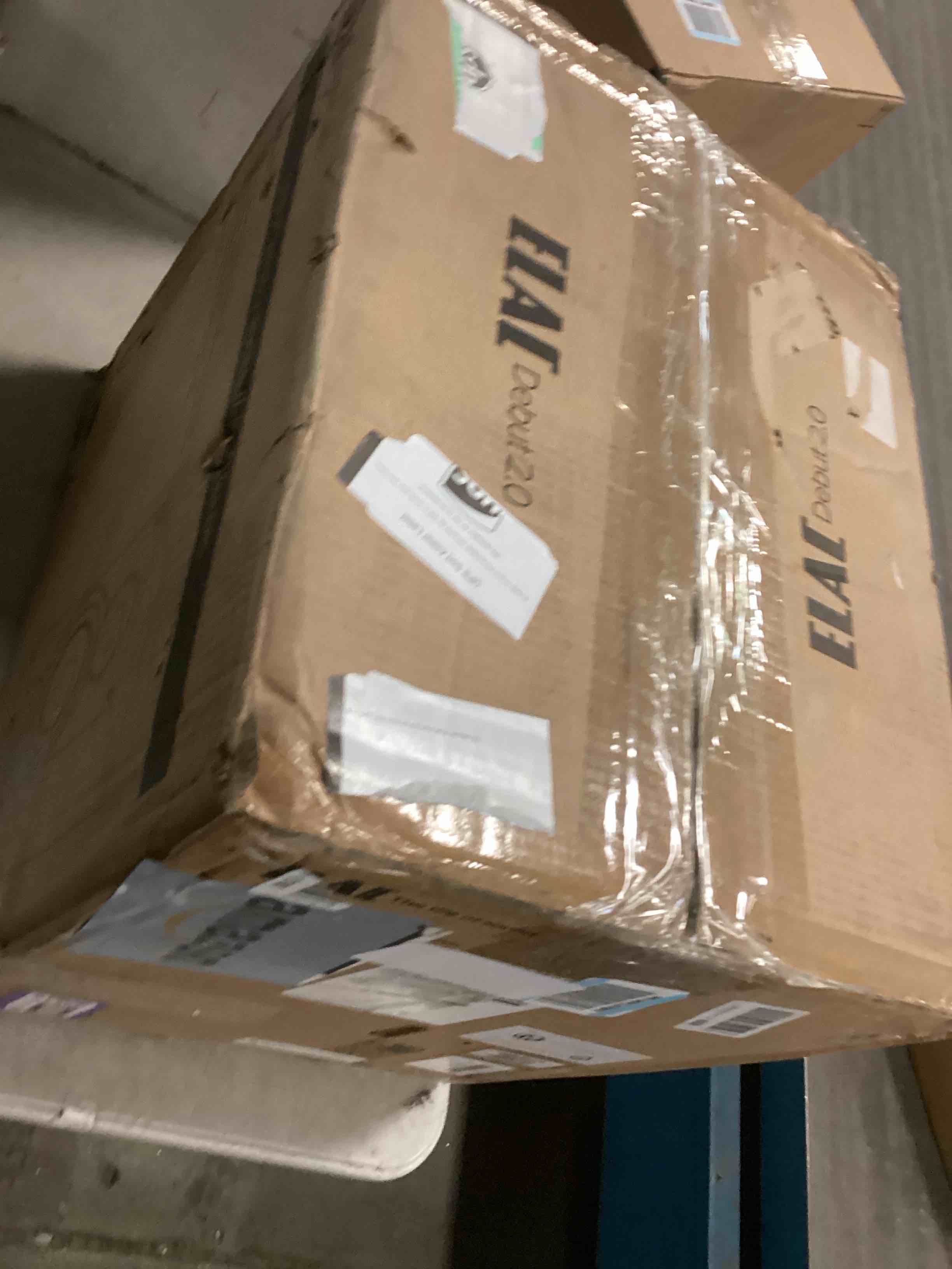 https://s3.amazonaws.com/lotting-images-prod/bidfta/PPE2187629_1741270566615.jpeg