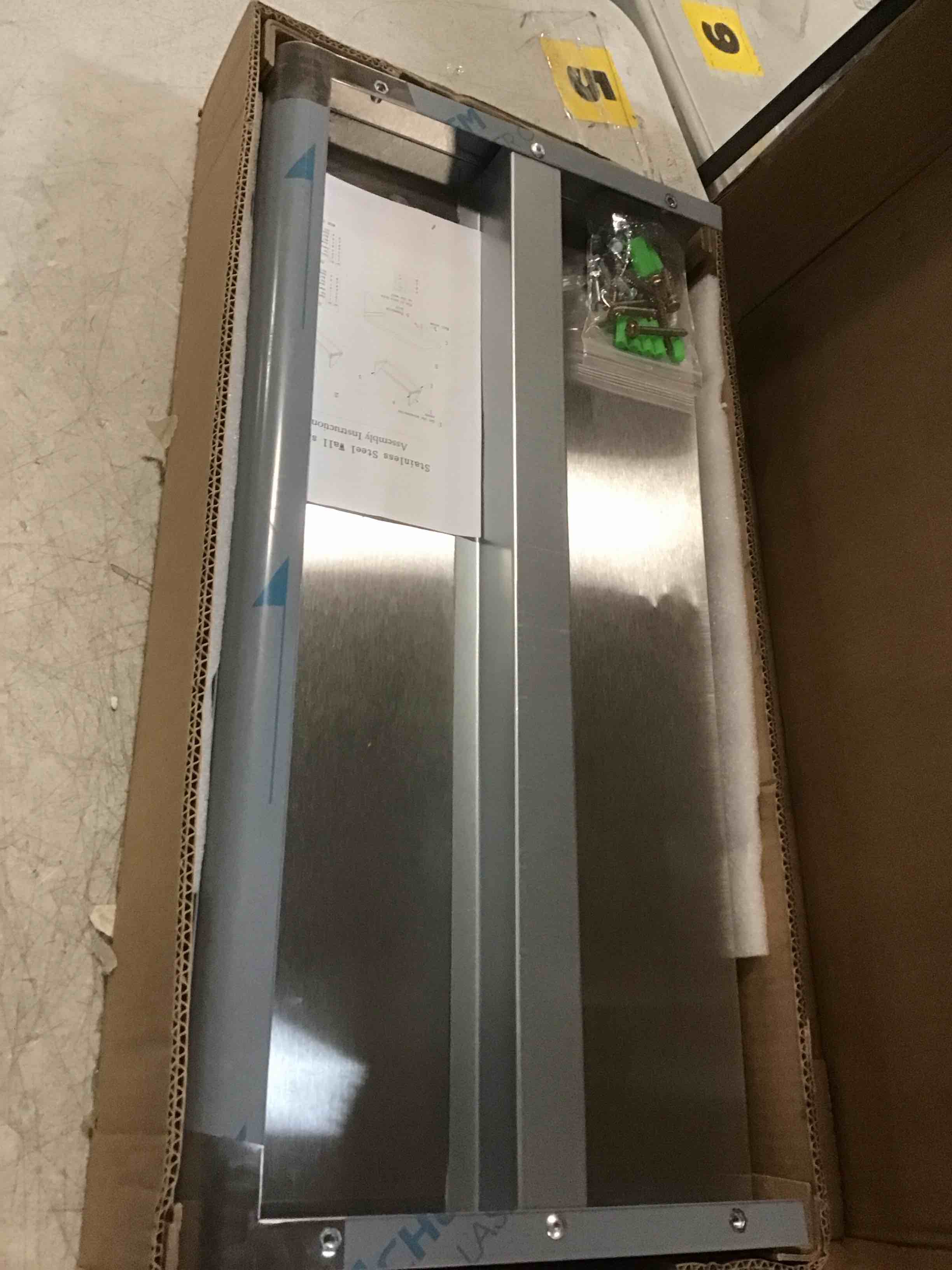 https://s3.amazonaws.com/lotting-images-prod/bidfta/PPE2188091_1737642889749.jpeg