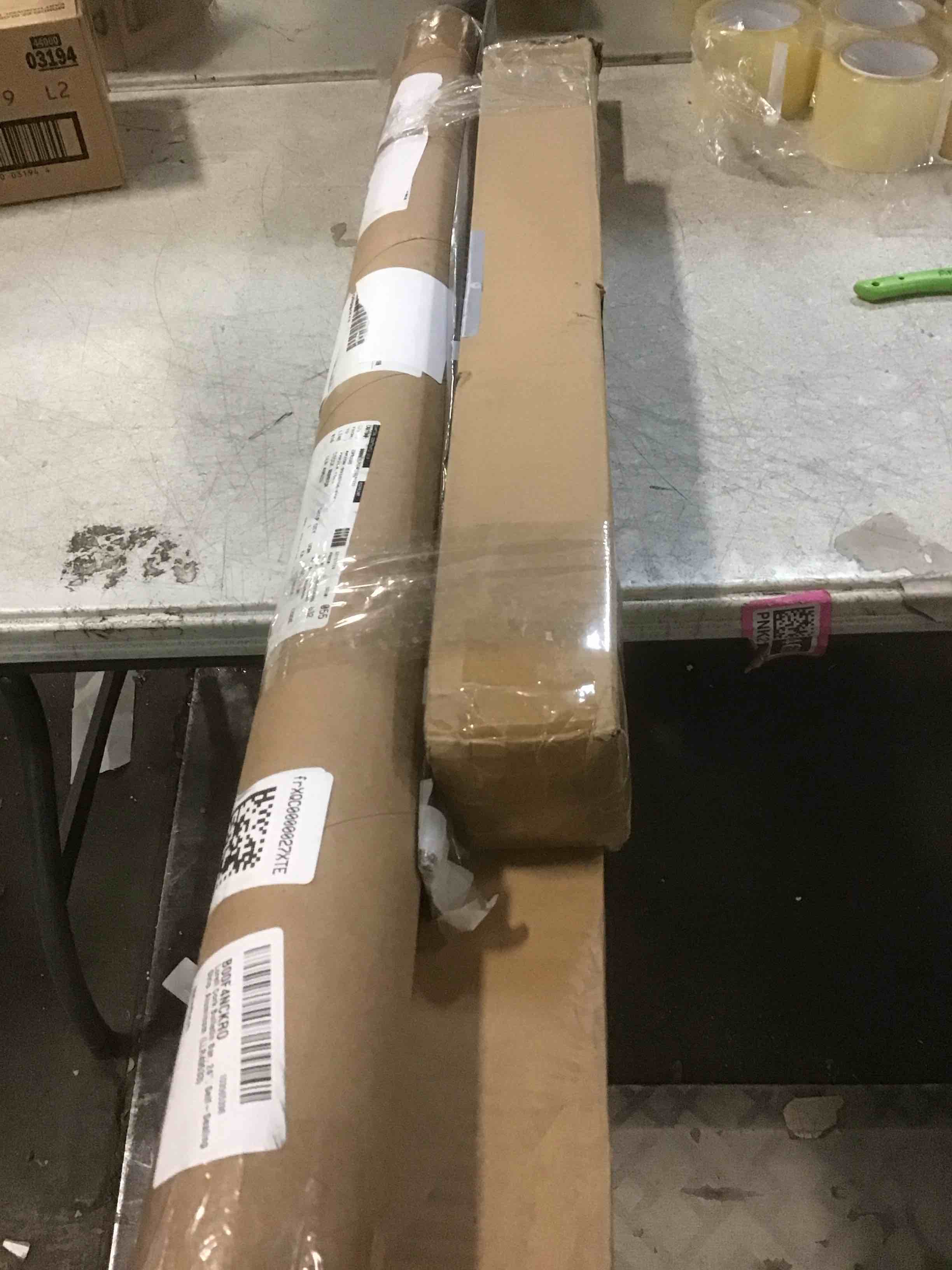 https://s3.amazonaws.com/lotting-images-prod/bidfta/PPE2188231_1737666846040.jpeg