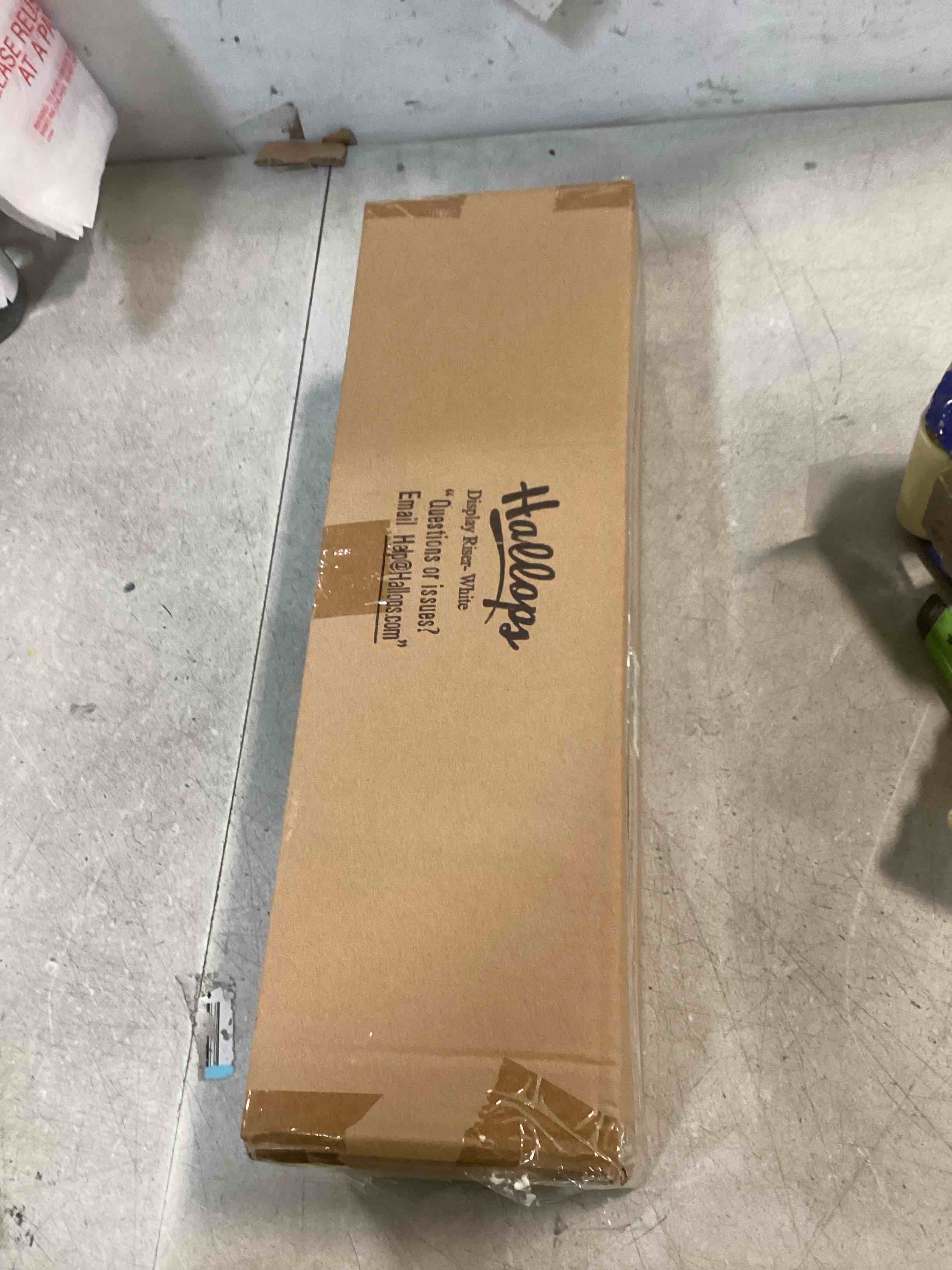 https://s3.amazonaws.com/lotting-images-prod/bidfta/PPE2188471_1737746073159.jpeg