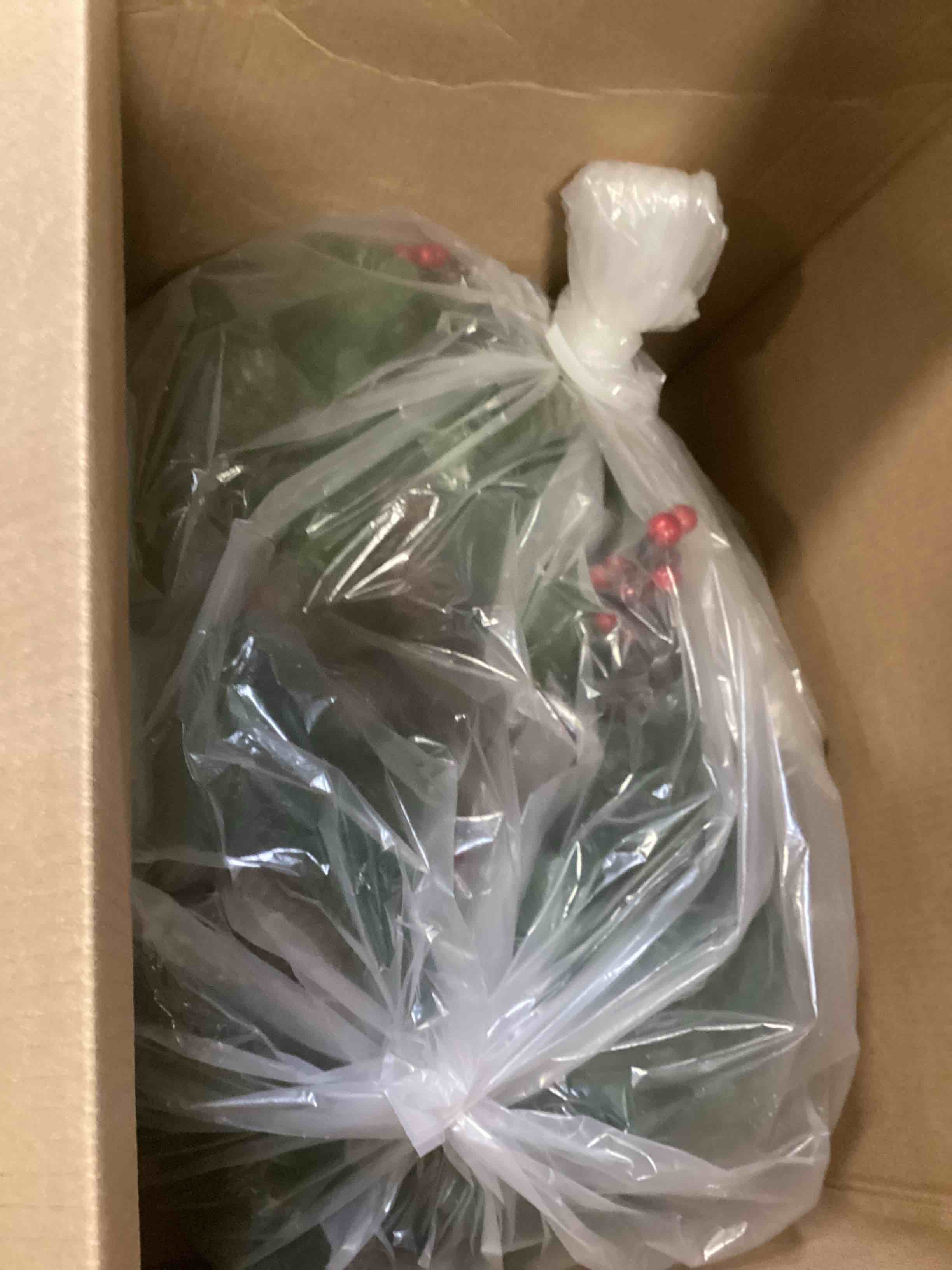 https://s3.amazonaws.com/lotting-images-prod/bidfta/PPE2189557_1738255301052.jpeg