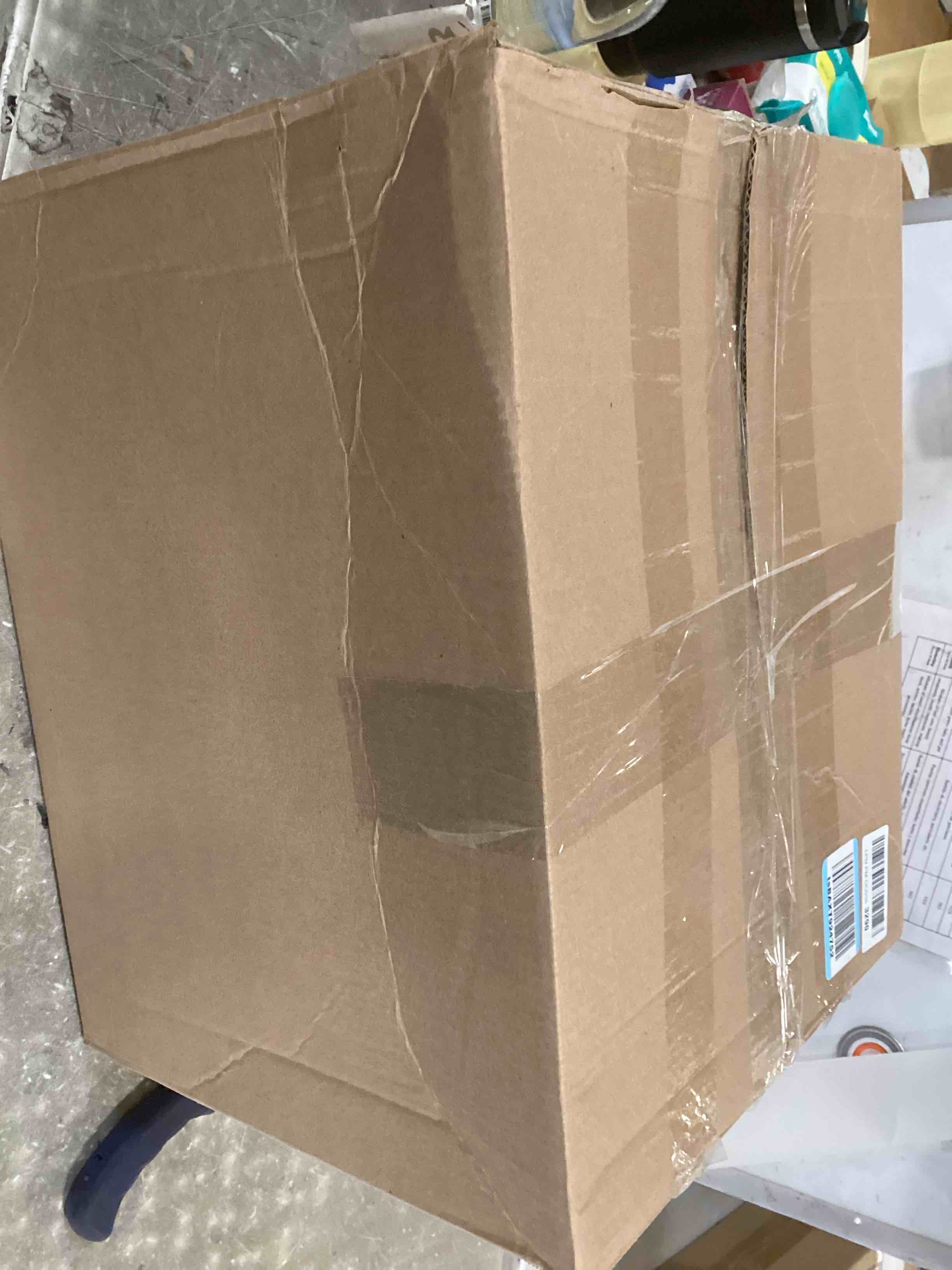 https://s3.amazonaws.com/lotting-images-prod/bidfta/PPE2189557_1738255323377.jpeg