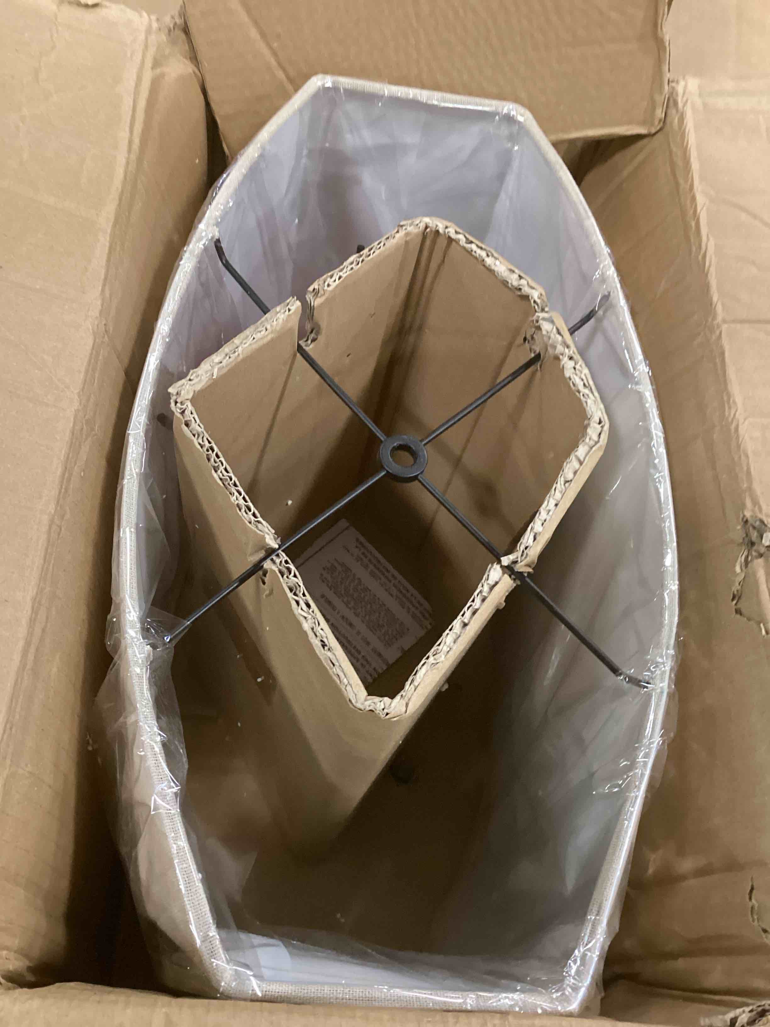 https://s3.amazonaws.com/lotting-images-prod/bidfta/PPE2190258_1738679339227.jpeg