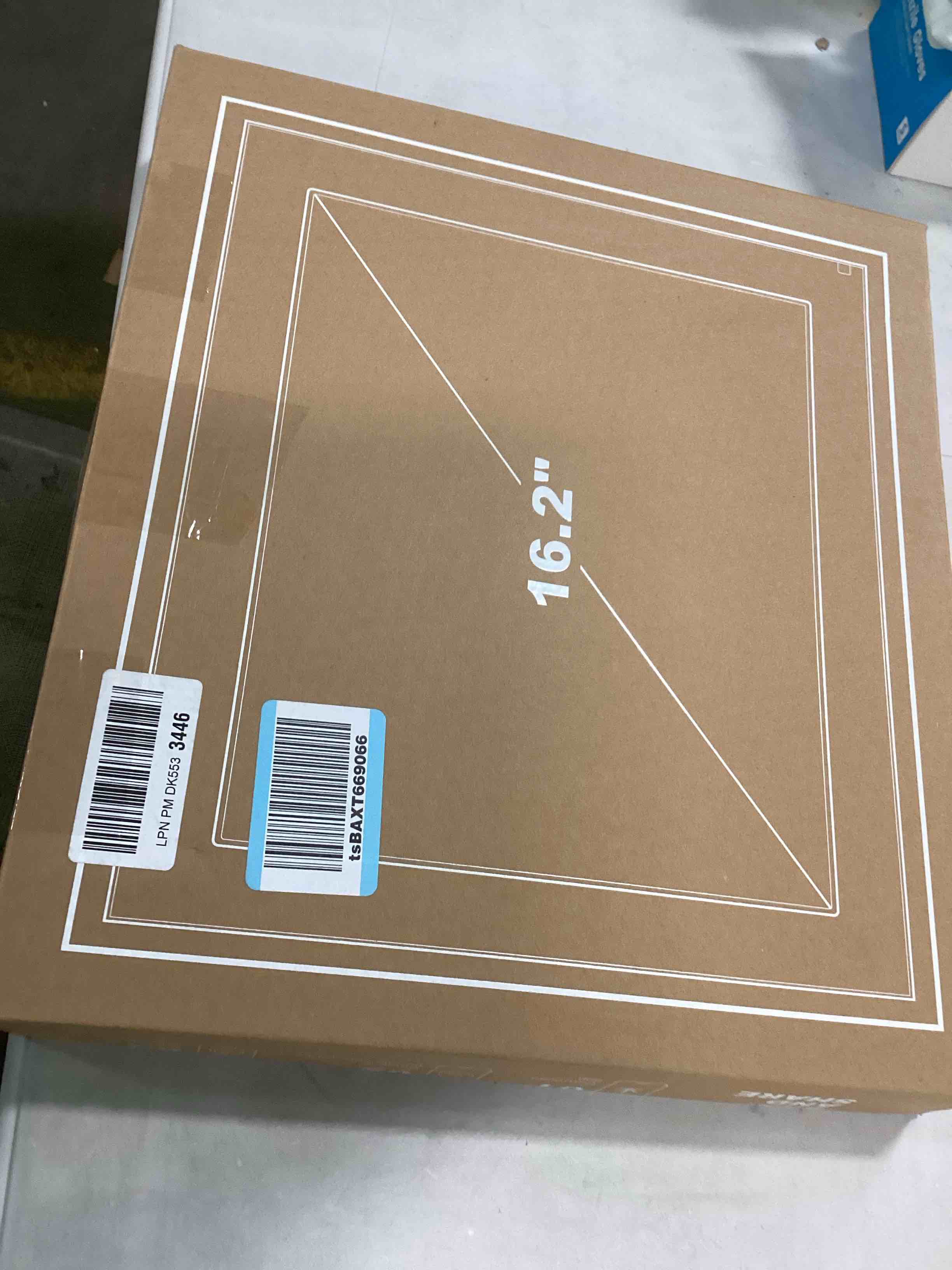 https://s3.amazonaws.com/lotting-images-prod/bidfta/PPE2190306_1738685361257.jpeg