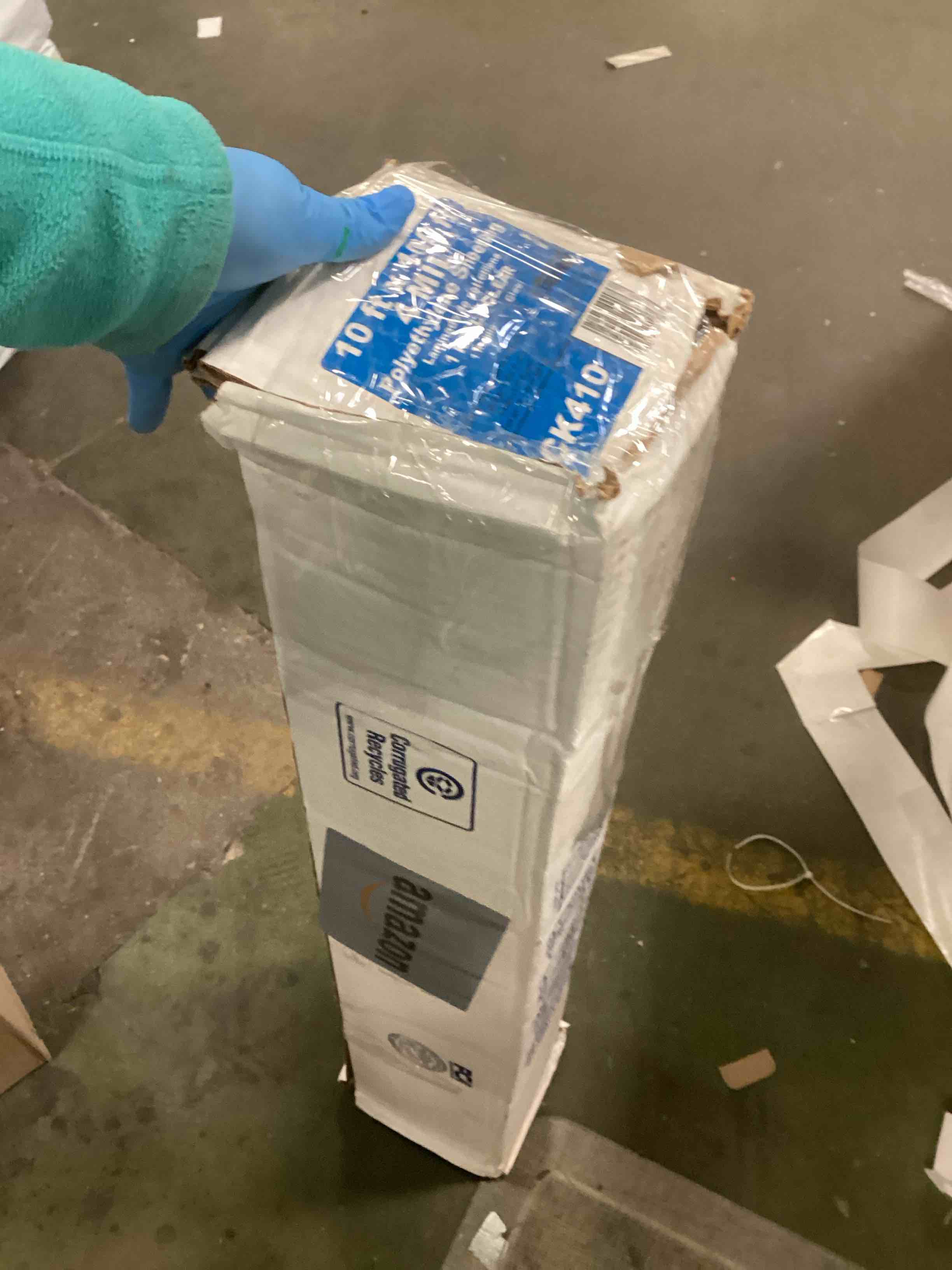 https://s3.amazonaws.com/lotting-images-prod/bidfta/PPE2190432_1738694379392.jpeg