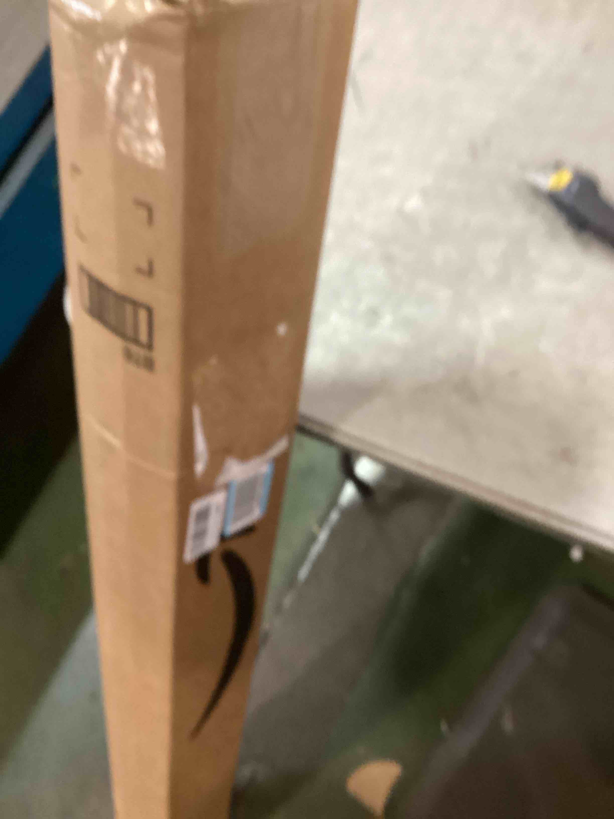 https://s3.amazonaws.com/lotting-images-prod/bidfta/PPE2190597_1738771579727.jpeg