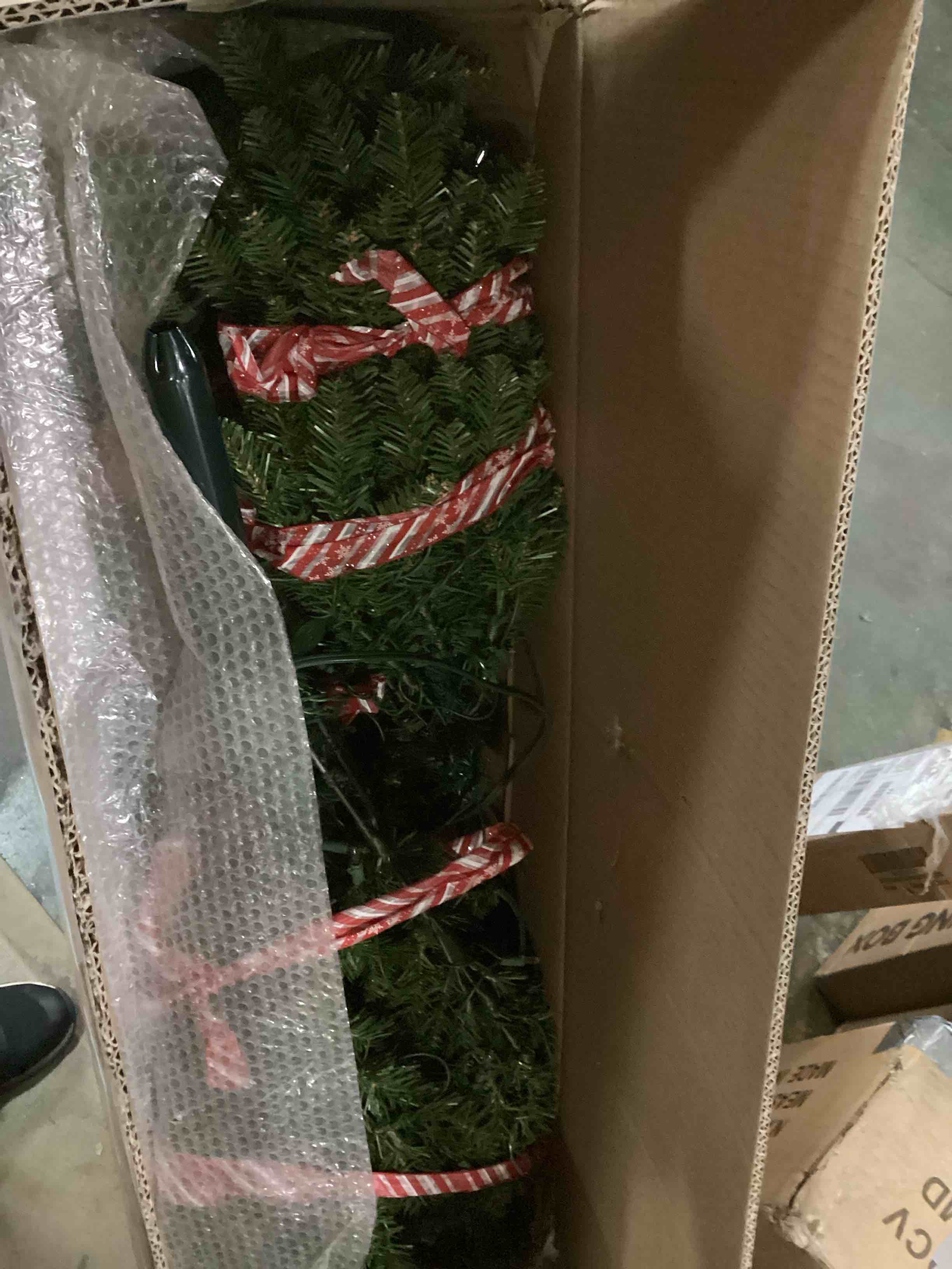 https://s3.amazonaws.com/lotting-images-prod/bidfta/PPE2190860_1738851600348.jpeg