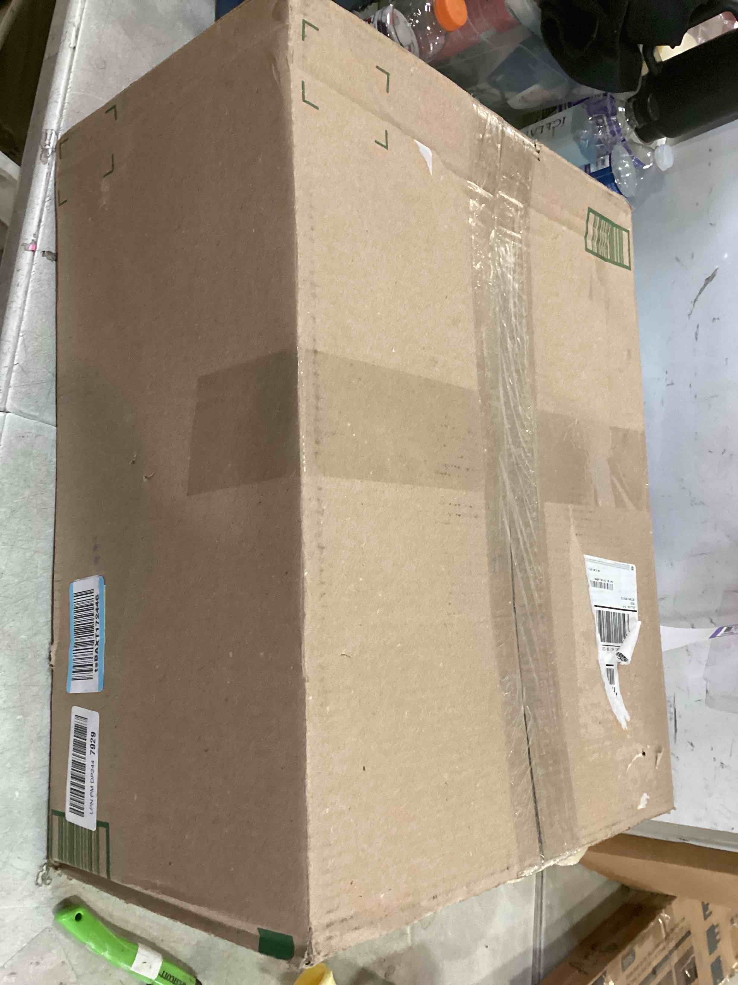 https://s3.amazonaws.com/lotting-images-prod/bidfta/PPE2190932_1738861458538.jpeg