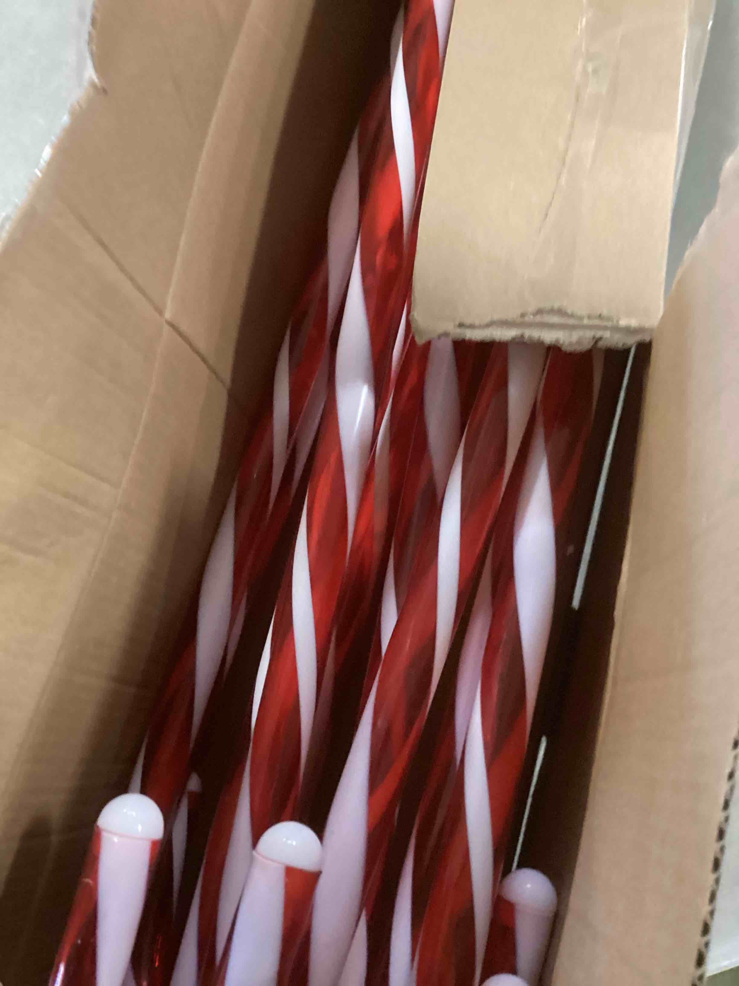 https://s3.amazonaws.com/lotting-images-prod/bidfta/PPE2191205_1736793778570.jpeg