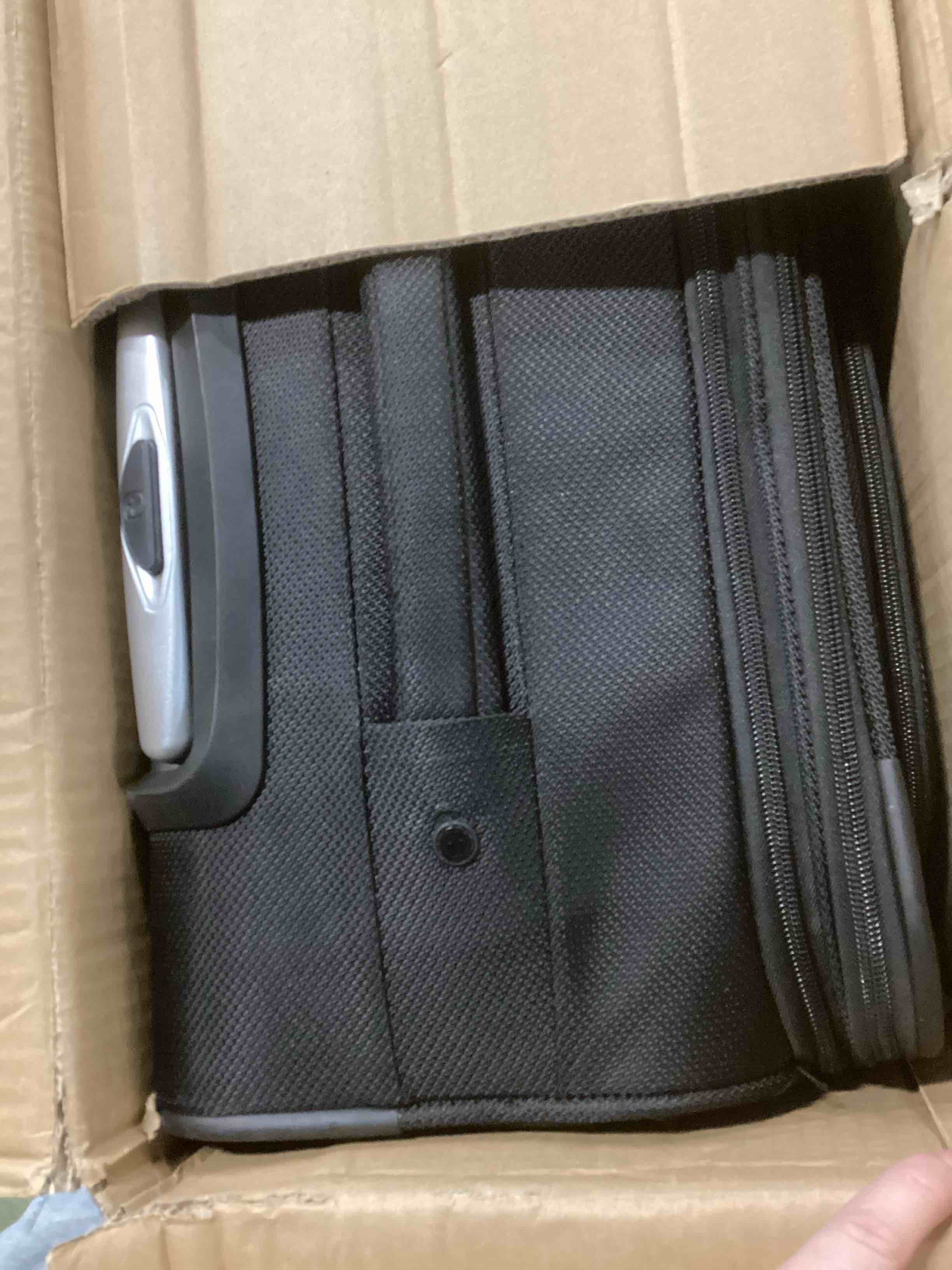 https://s3.amazonaws.com/lotting-images-prod/bidfta/PPE2191225_1736775793793.jpeg