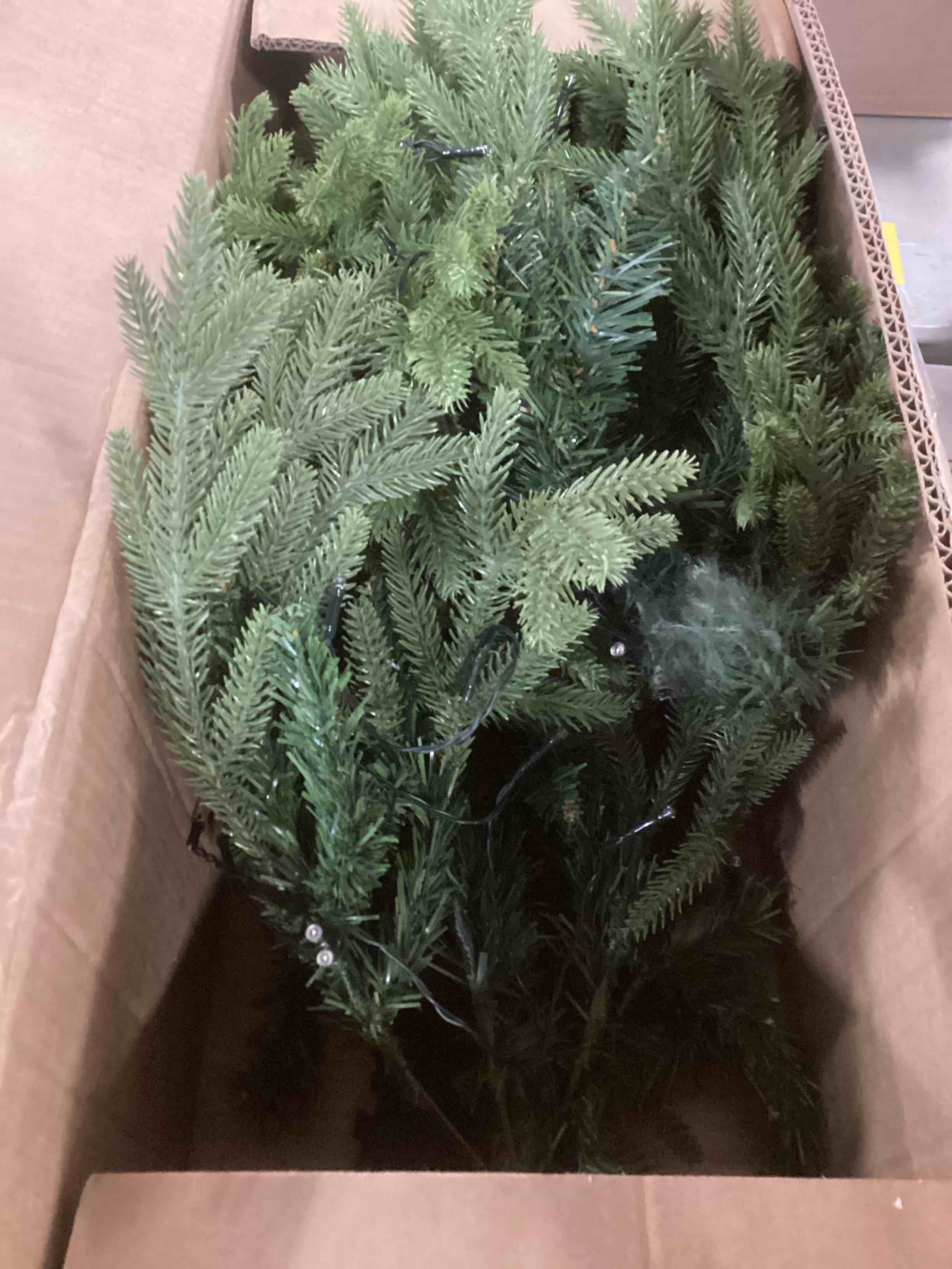 https://s3.amazonaws.com/lotting-images-prod/bidfta/PPE2191465_1736869492028.jpeg