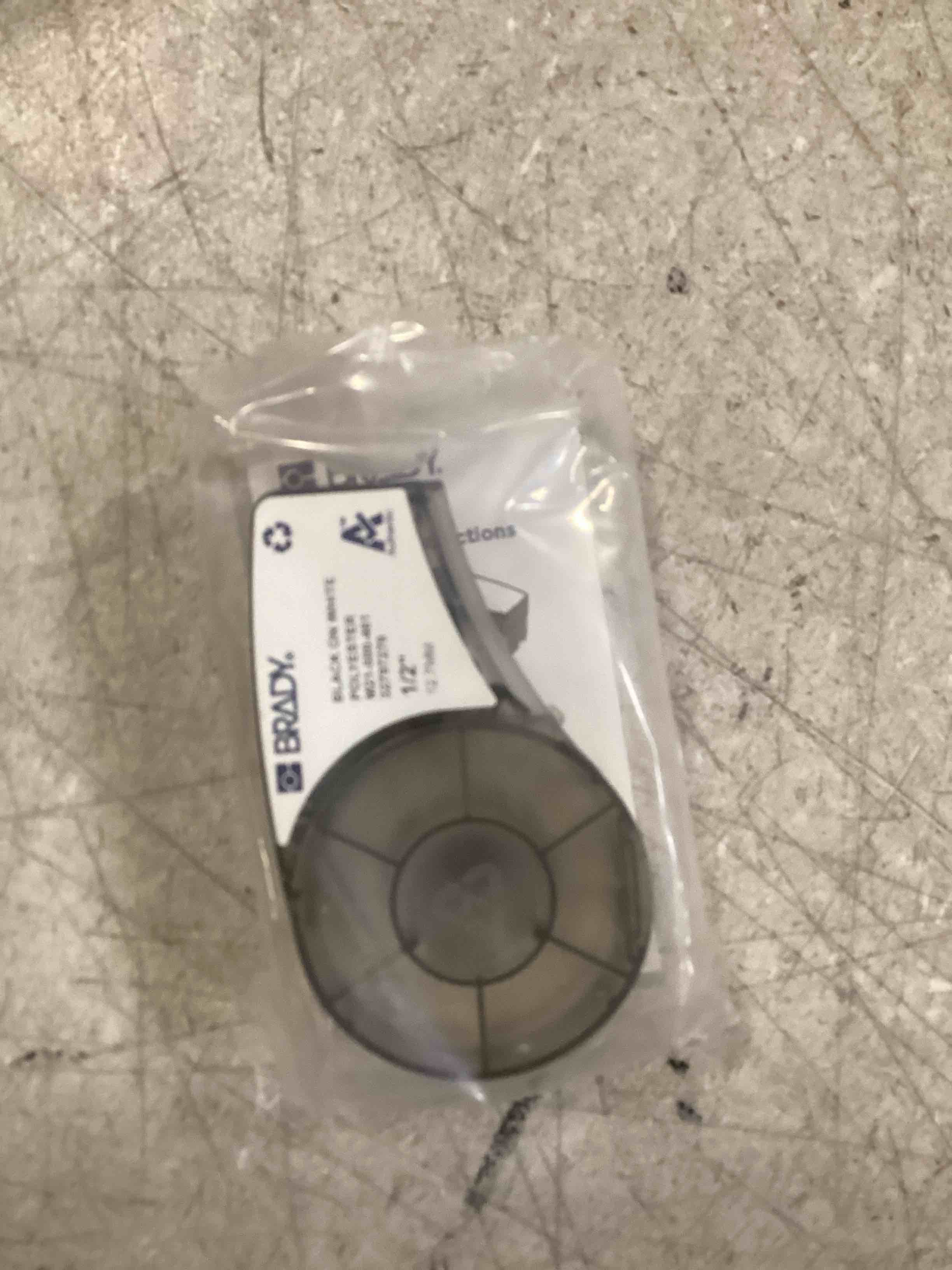 https://s3.amazonaws.com/lotting-images-prod/bidfta/PPE2191628_1736955126813.jpeg
