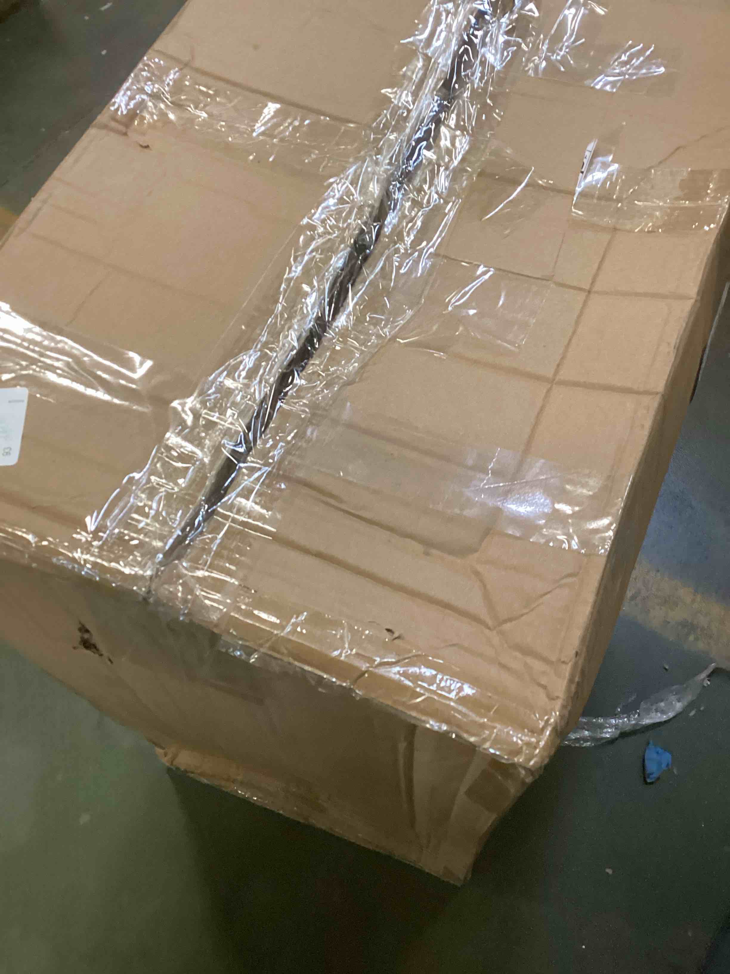 https://s3.amazonaws.com/lotting-images-prod/bidfta/PPE2192640_1737480446199.jpeg