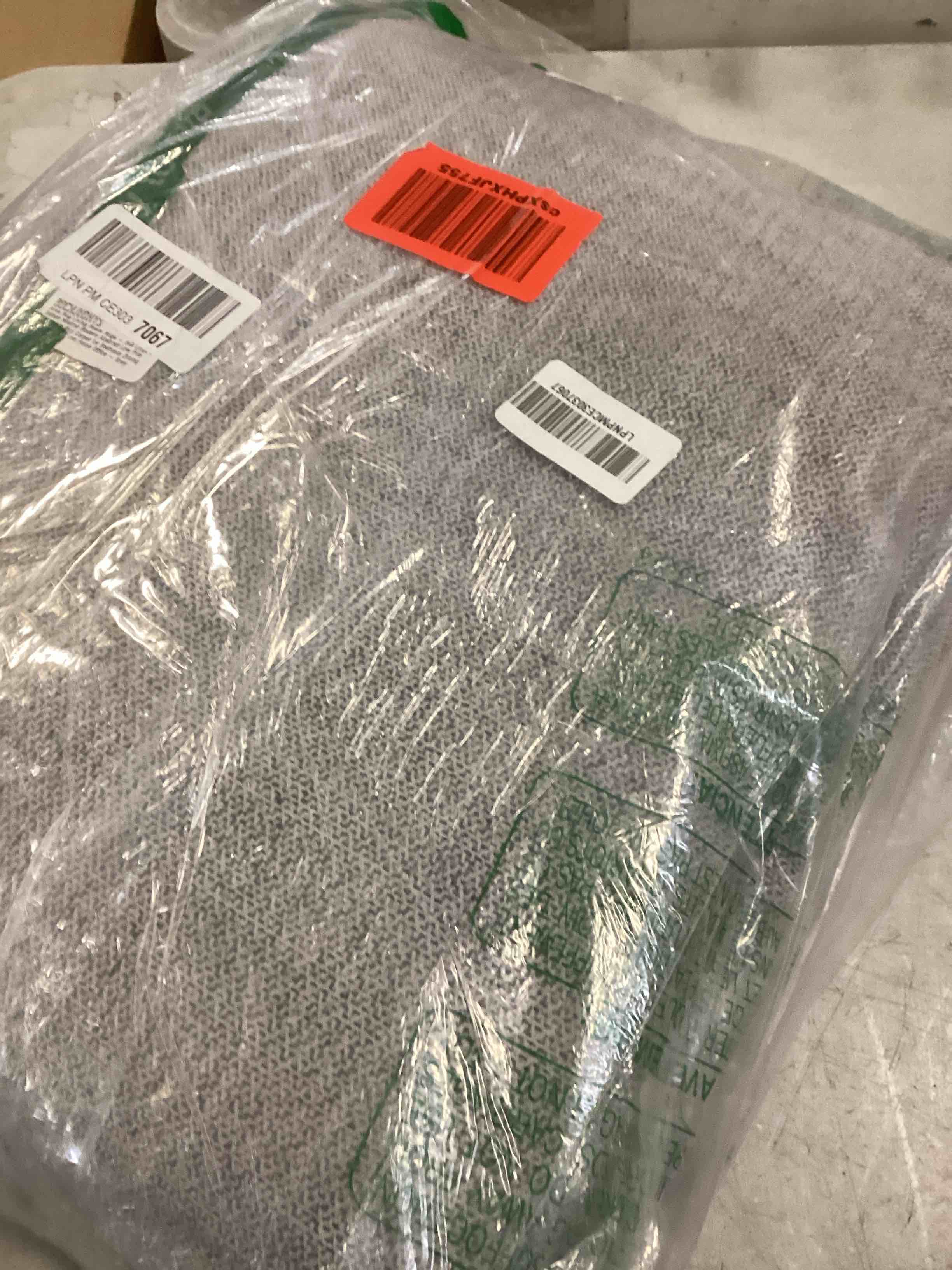https://s3.amazonaws.com/lotting-images-prod/bidfta/PPE2192984_1737566966527.jpeg