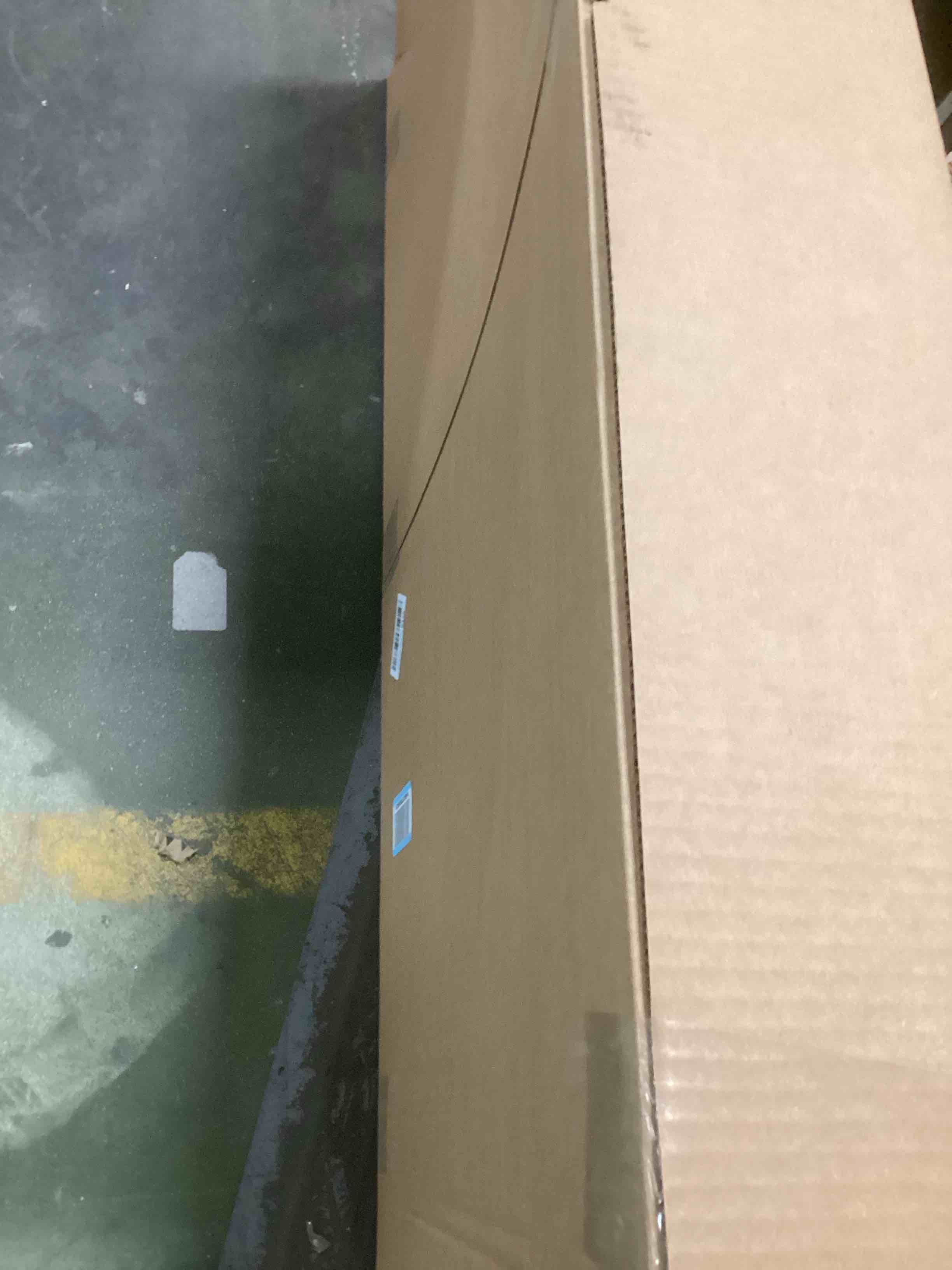 https://s3.amazonaws.com/lotting-images-prod/bidfta/PPE2193191_1737637376045.jpeg