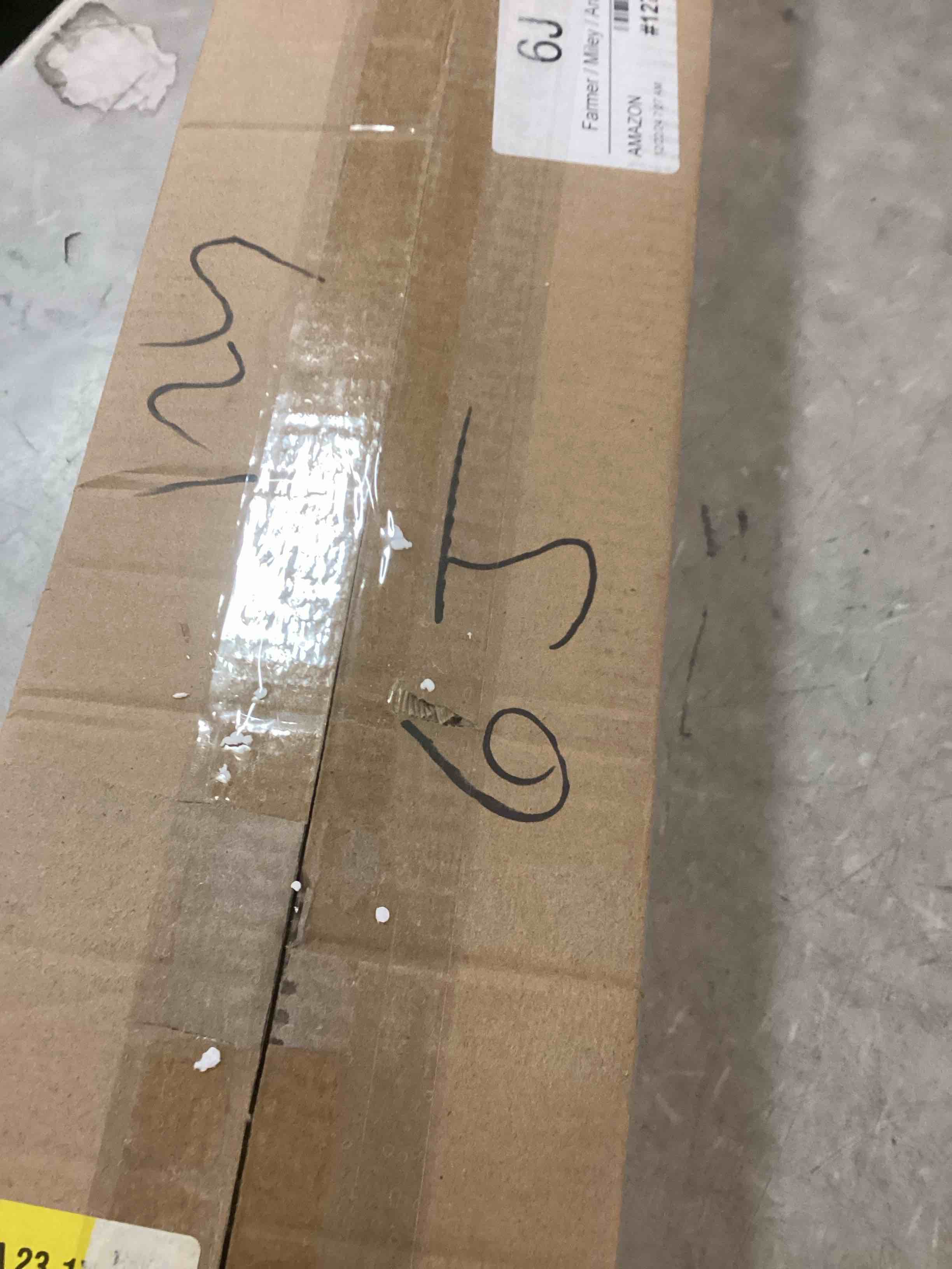 https://s3.amazonaws.com/lotting-images-prod/bidfta/PPE2193470_1737720873039.jpeg