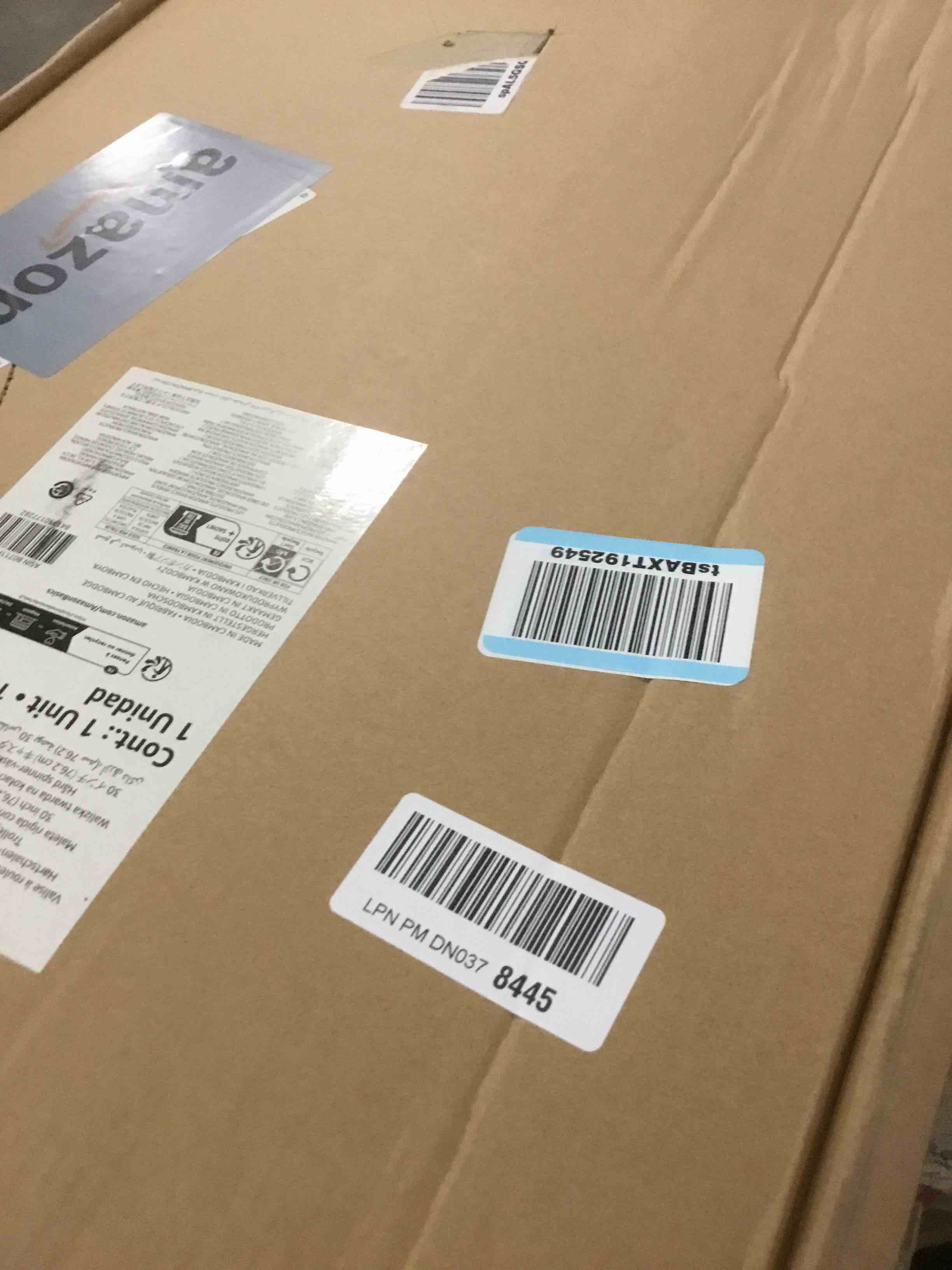 https://s3.amazonaws.com/lotting-images-prod/bidfta/PPE2193917_1738069067072.jpeg