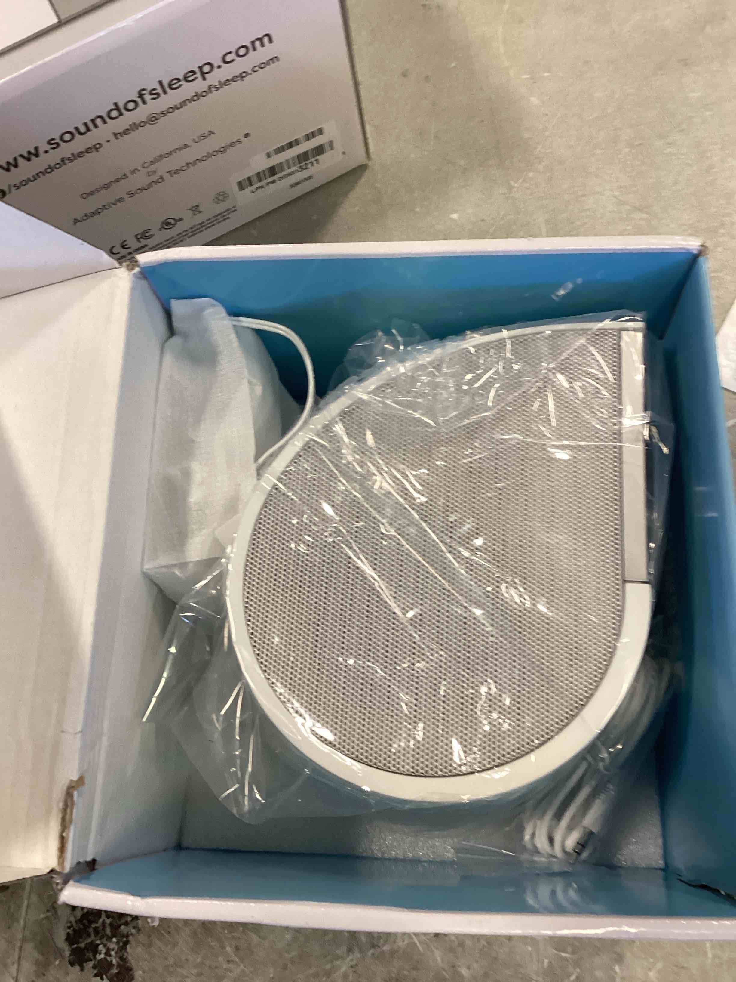 https://s3.amazonaws.com/lotting-images-prod/bidfta/PPE2194240_1735841574768.jpeg