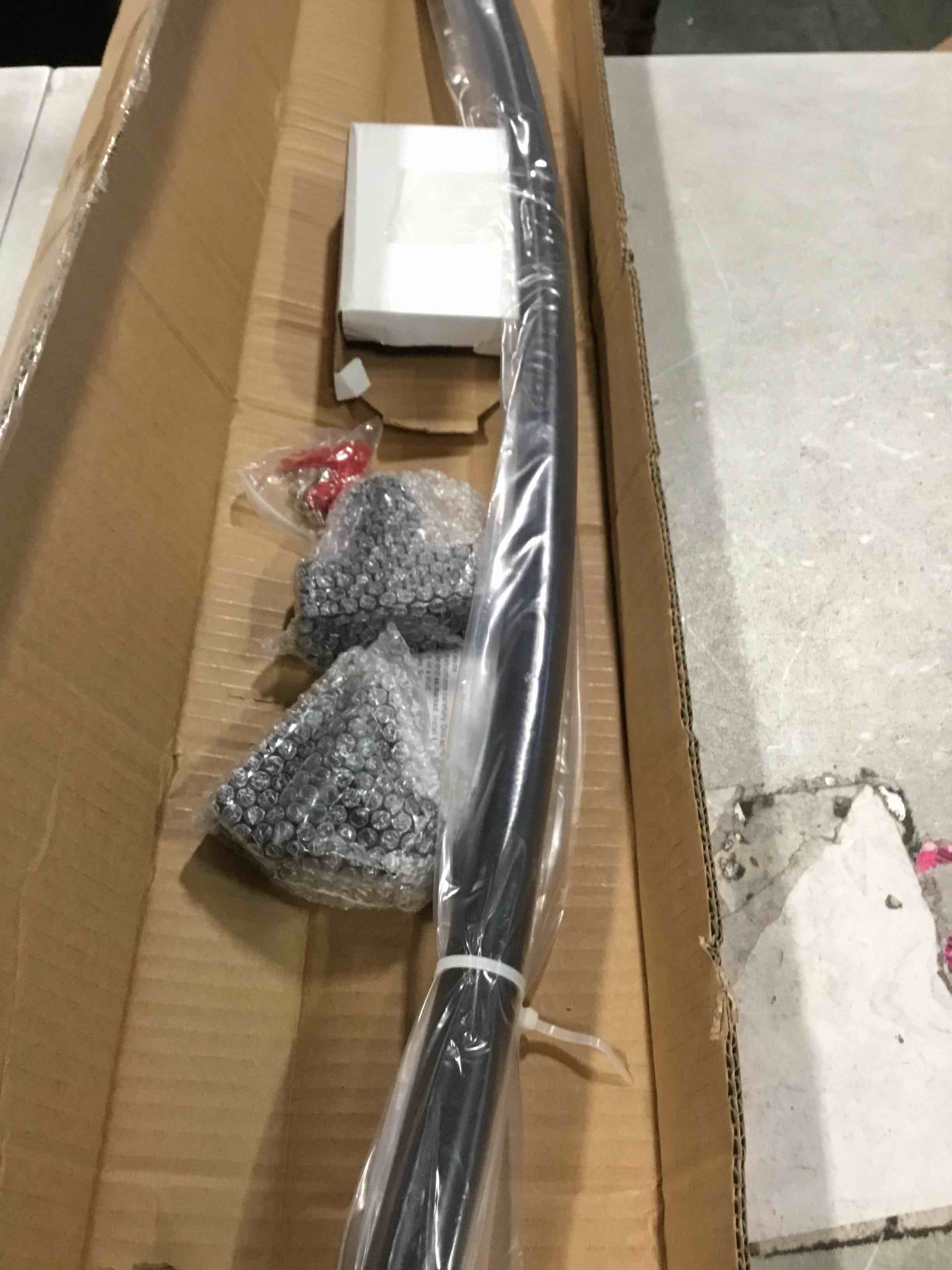 https://s3.amazonaws.com/lotting-images-prod/bidfta/PPE2194442_1736341976597.jpeg