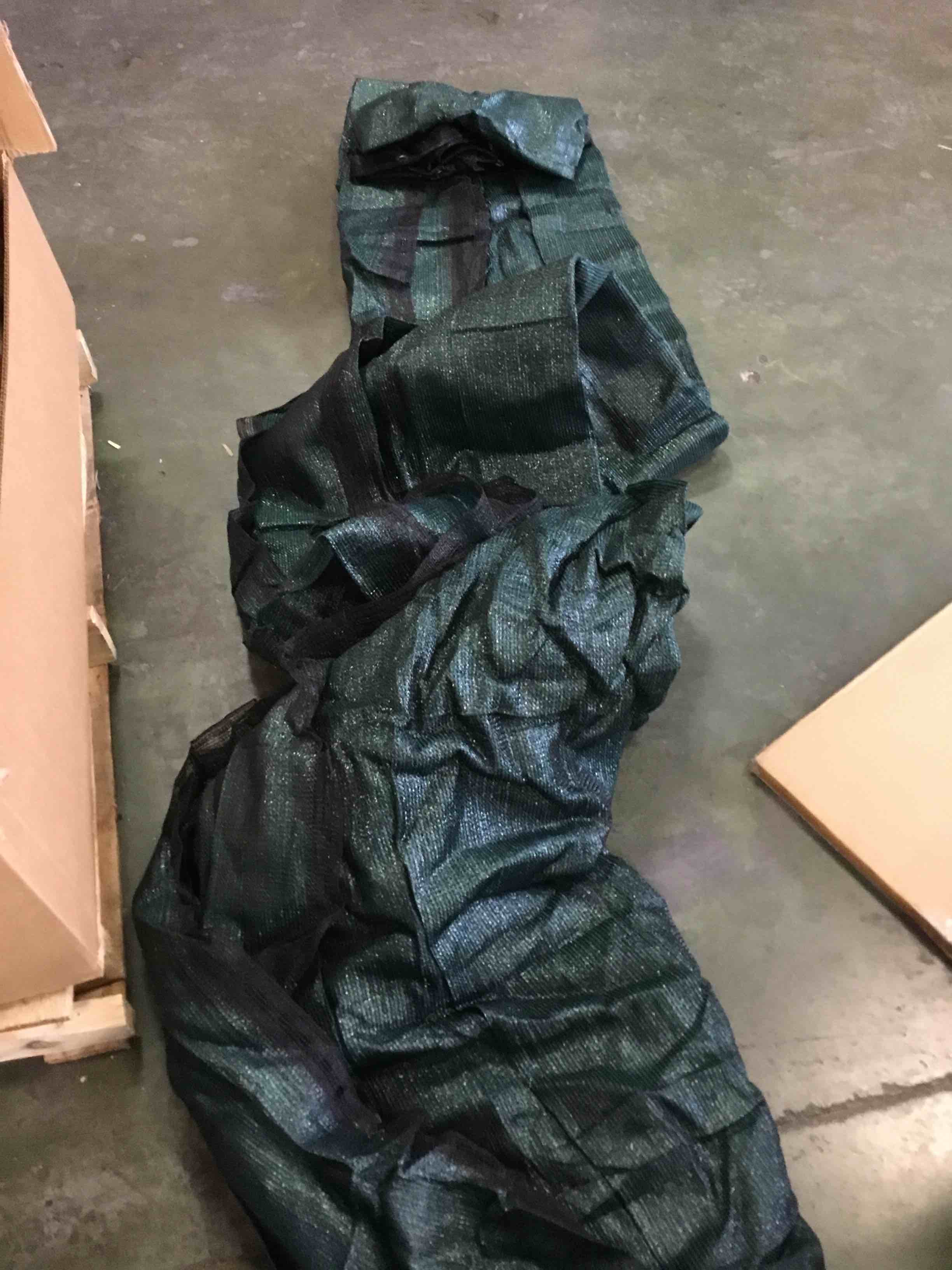 https://s3.amazonaws.com/lotting-images-prod/bidfta/PPE2194479_1736351104866.jpeg