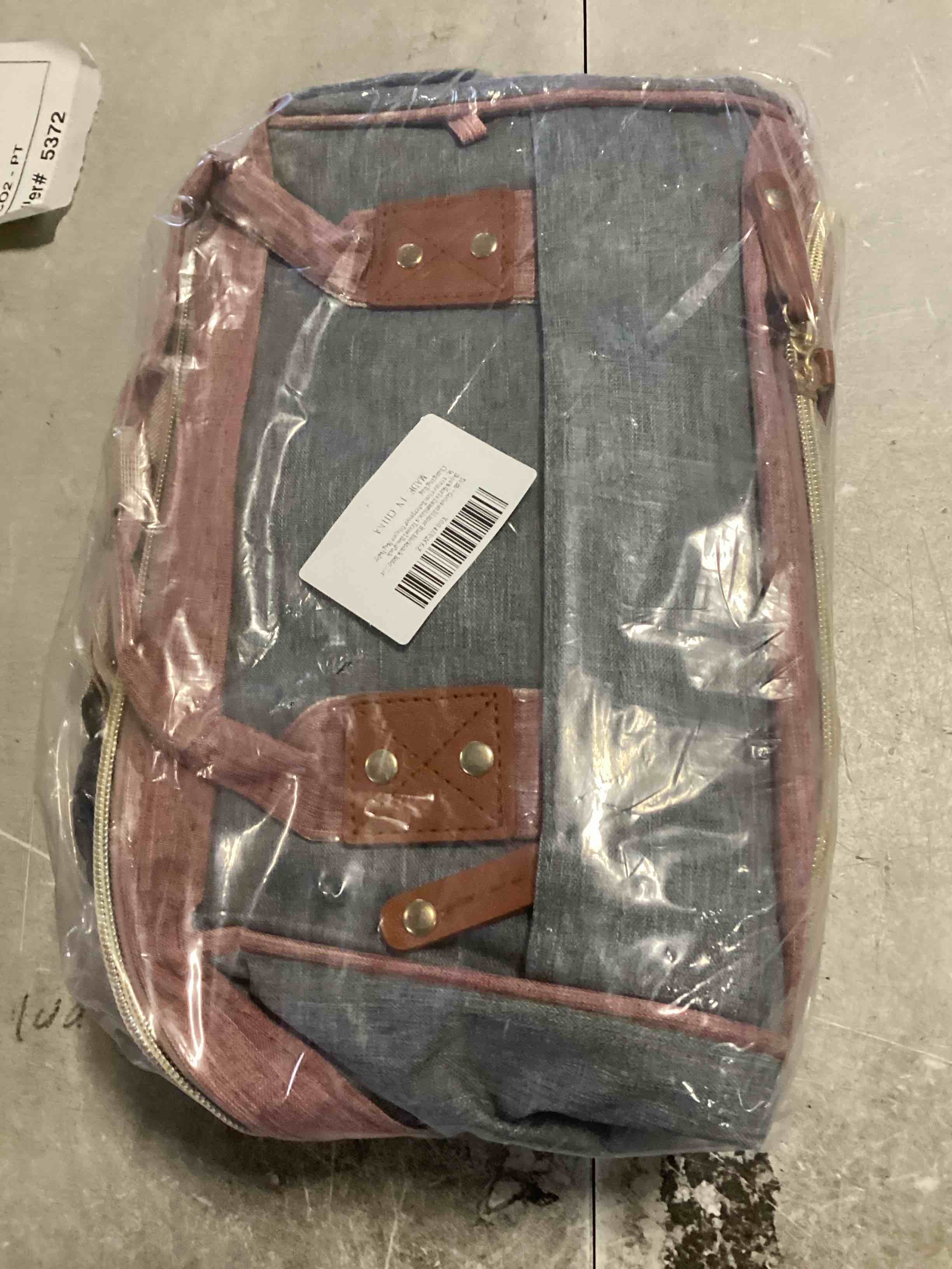 https://s3.amazonaws.com/lotting-images-prod/bidfta/PPE2195478_1737124885209.jpeg
