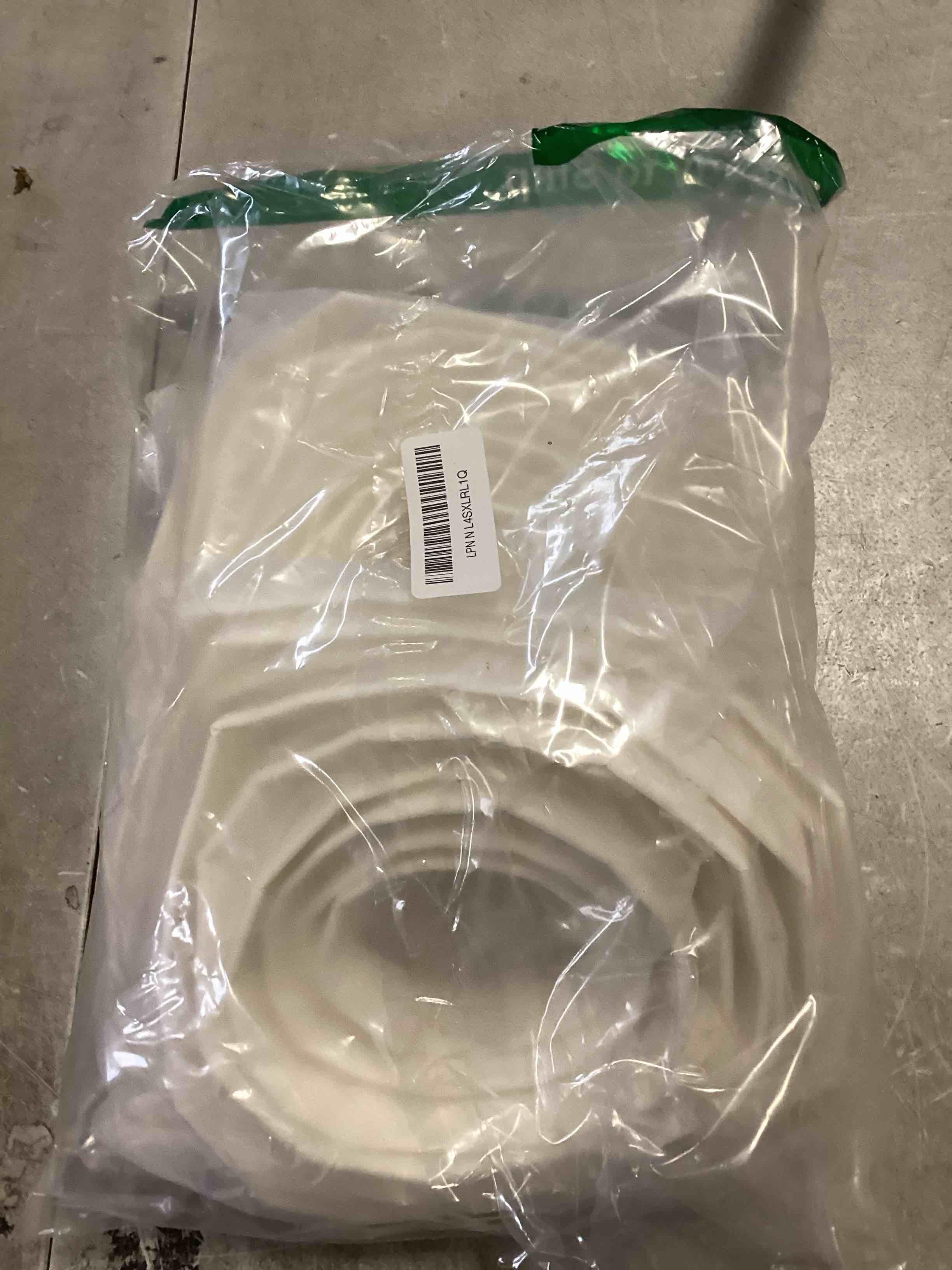 https://s3.amazonaws.com/lotting-images-prod/bidfta/PPE2196618_1737646400490.jpeg