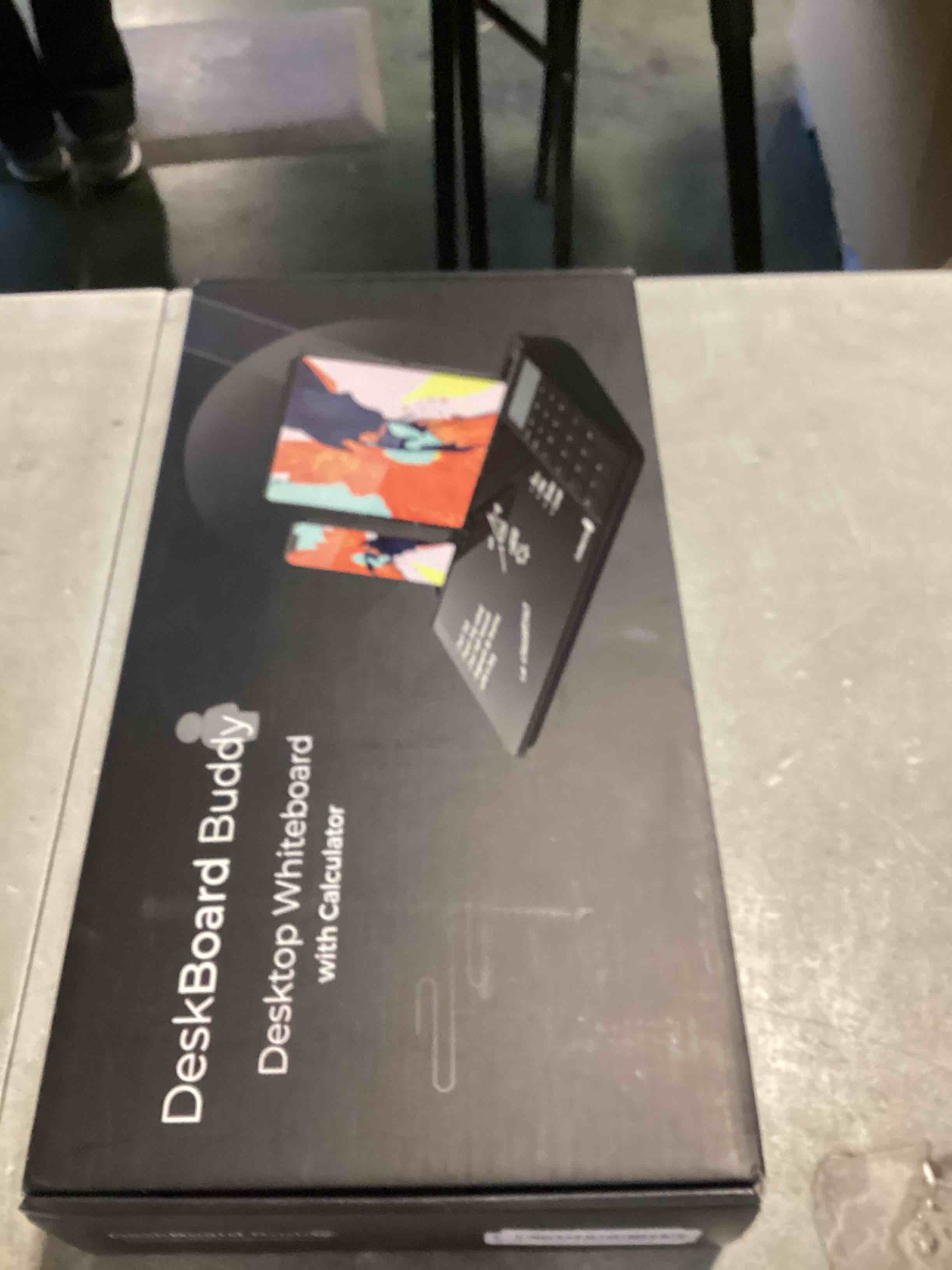 https://s3.amazonaws.com/lotting-images-prod/bidfta/PPE2196778_1737725652733.jpeg