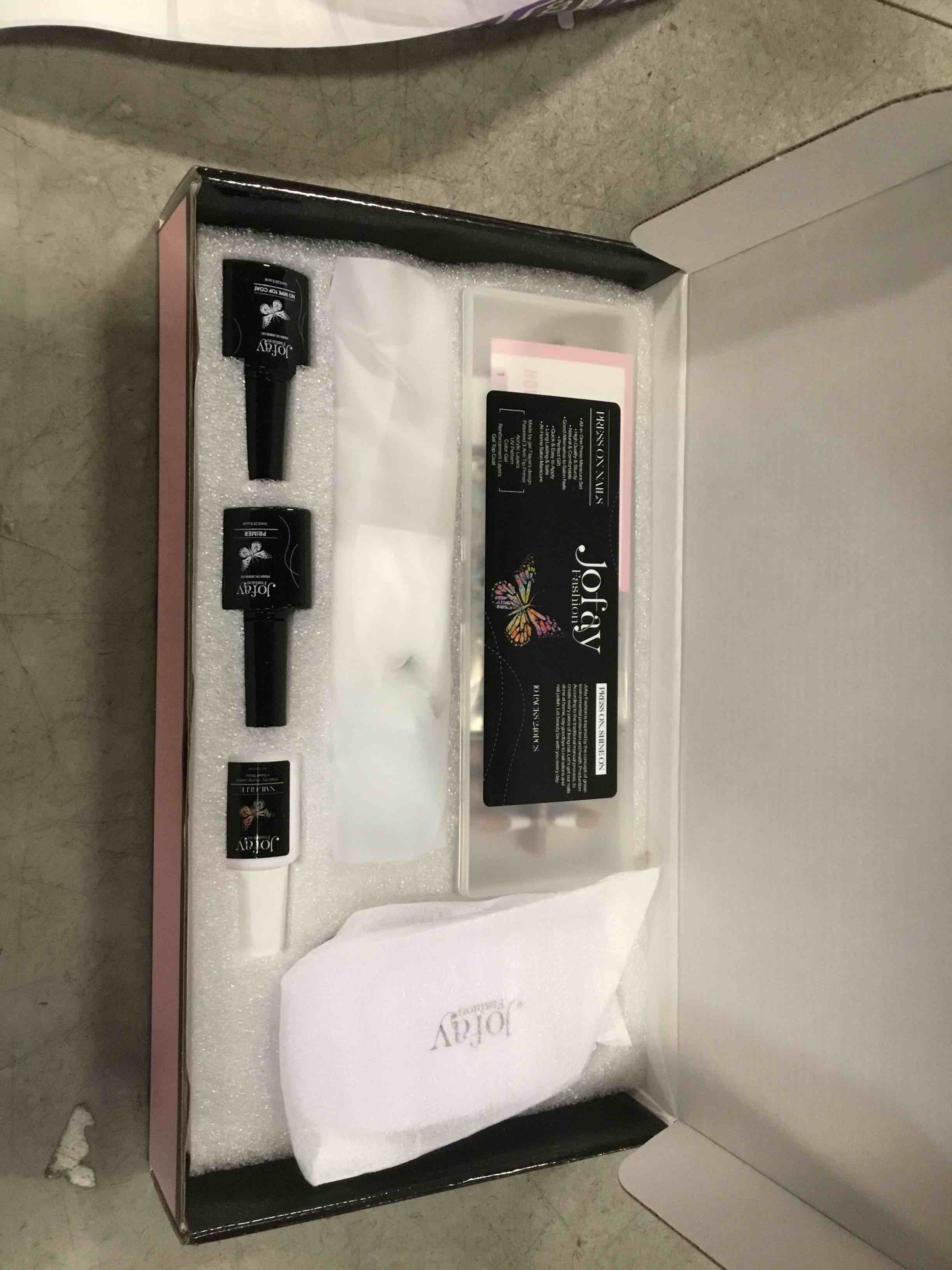 https://s3.amazonaws.com/lotting-images-prod/bidfta/PPE2197217_1736275394041.jpeg