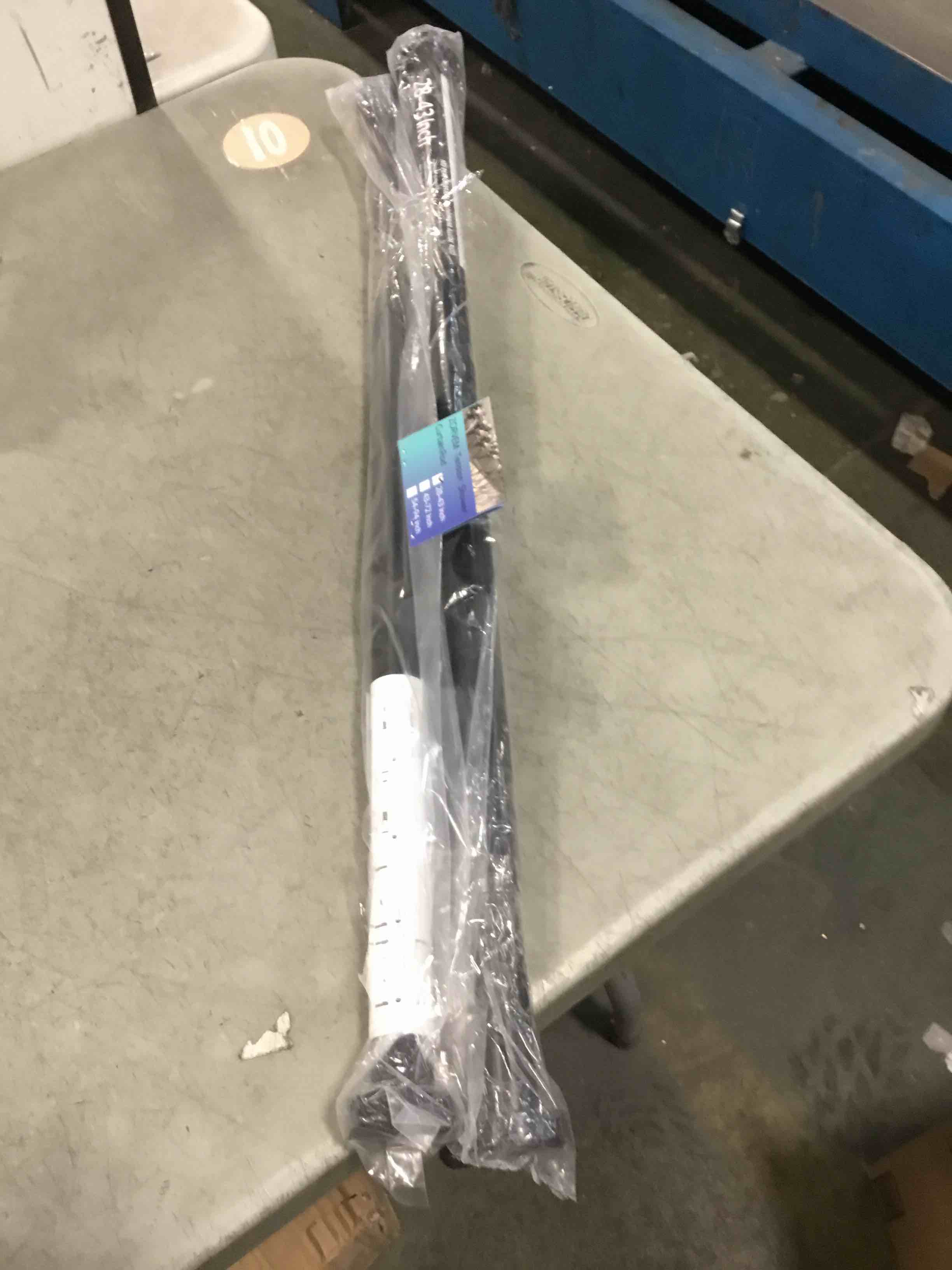 https://s3.amazonaws.com/lotting-images-prod/bidfta/PPE2197239_1736279688490.jpeg