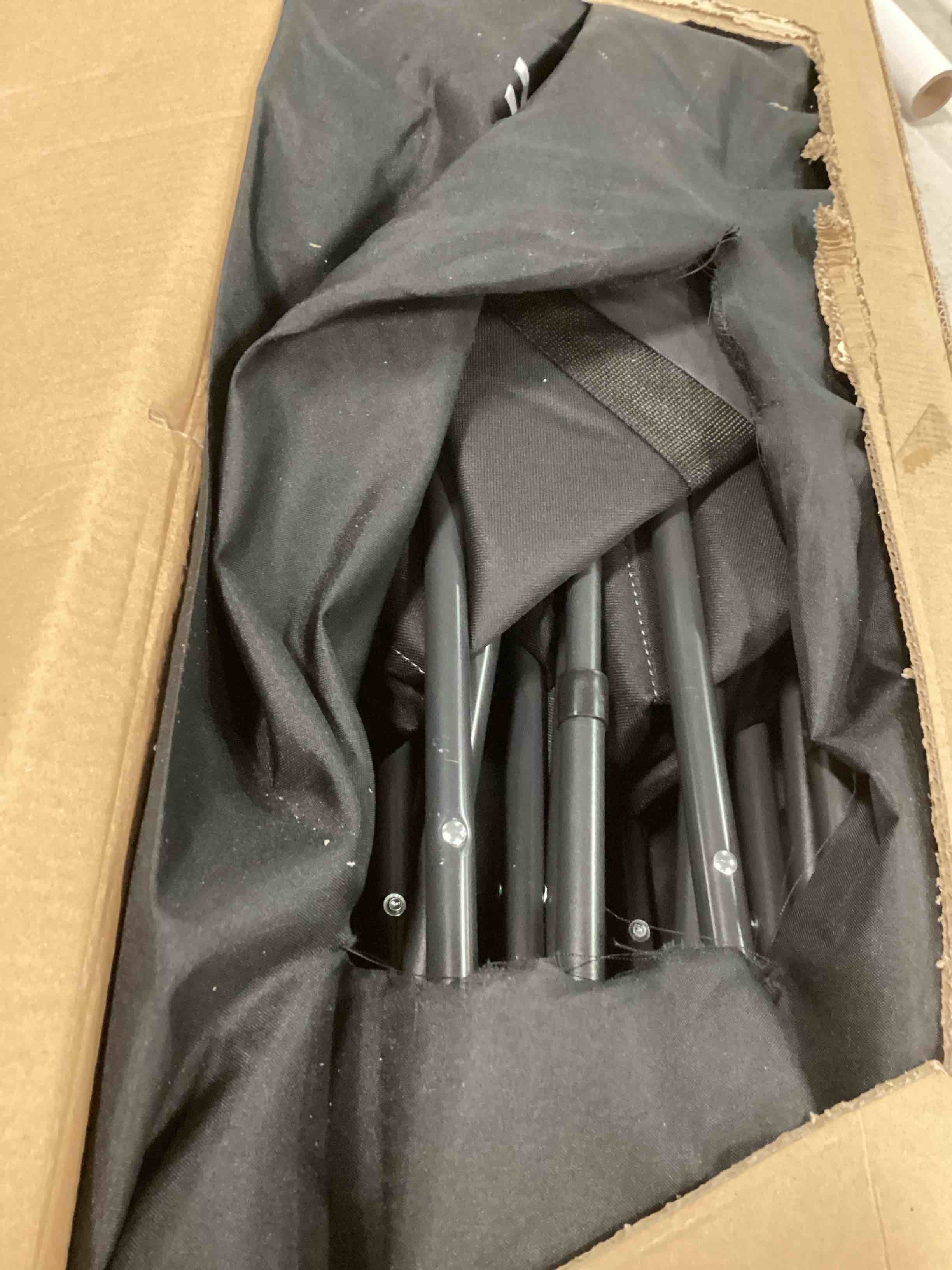 https://s3.amazonaws.com/lotting-images-prod/bidfta/PPE2197261_1736338937080.jpeg