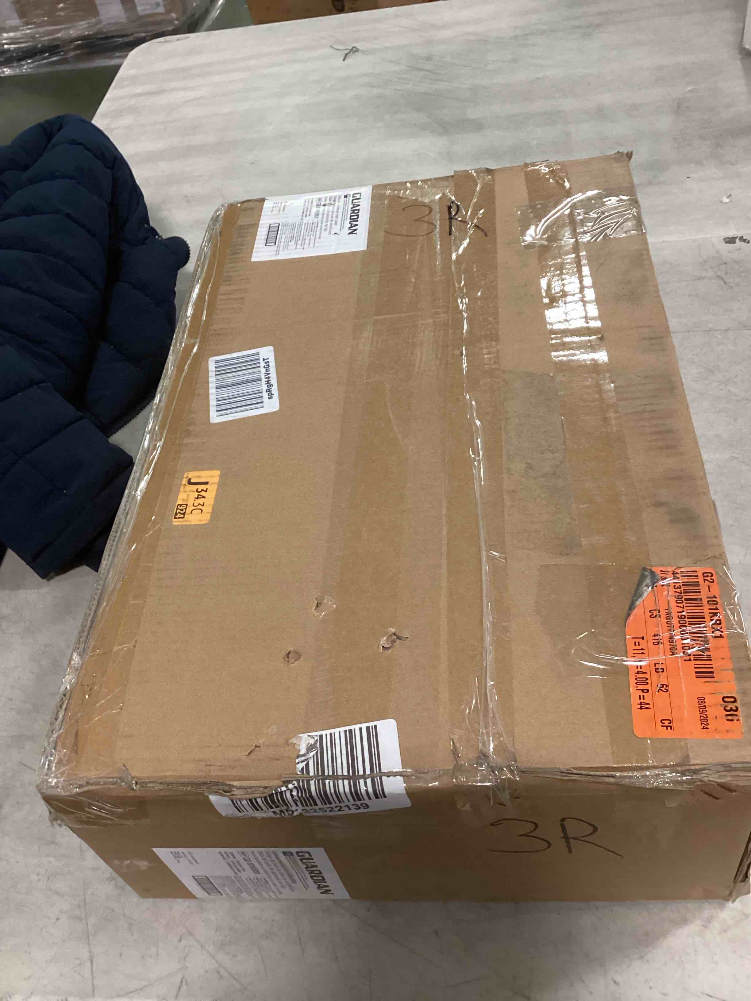 https://s3.amazonaws.com/lotting-images-prod/bidfta/PPE2197308_1736344432096.jpeg