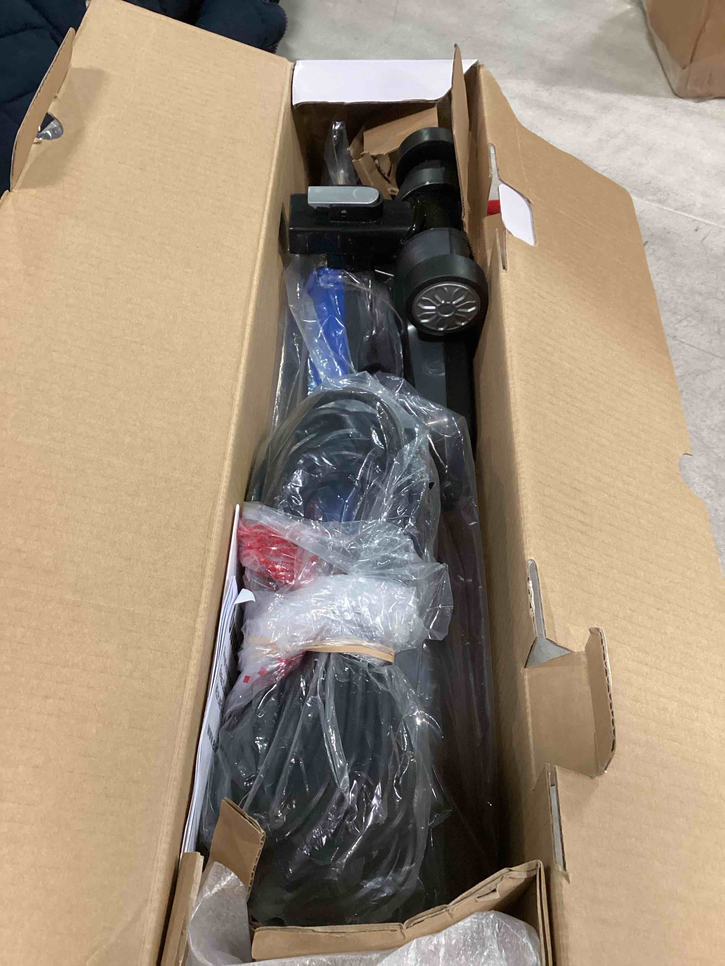 https://s3.amazonaws.com/lotting-images-prod/bidfta/PPE2197322_1736346991785.jpeg