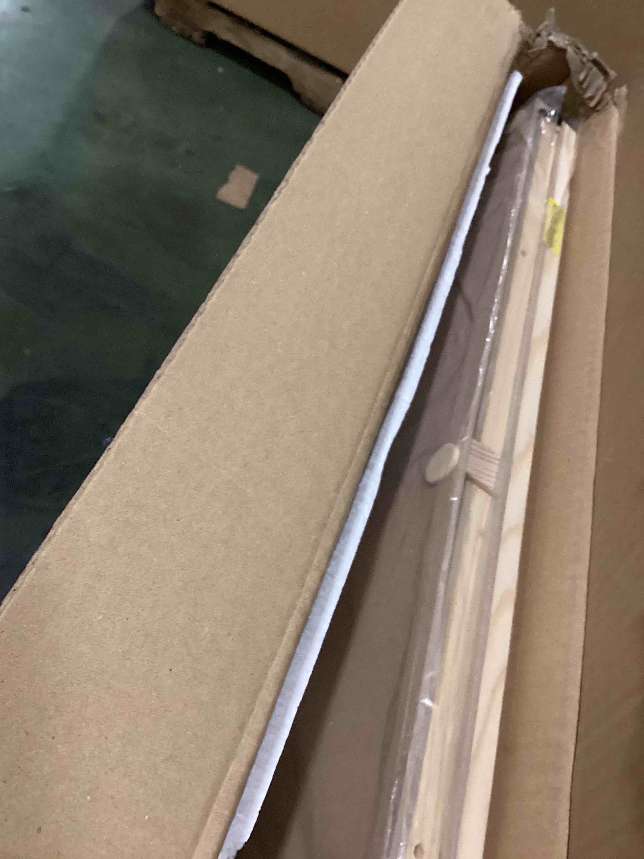 https://s3.amazonaws.com/lotting-images-prod/bidfta/PPE2197538_1736452342931.jpeg