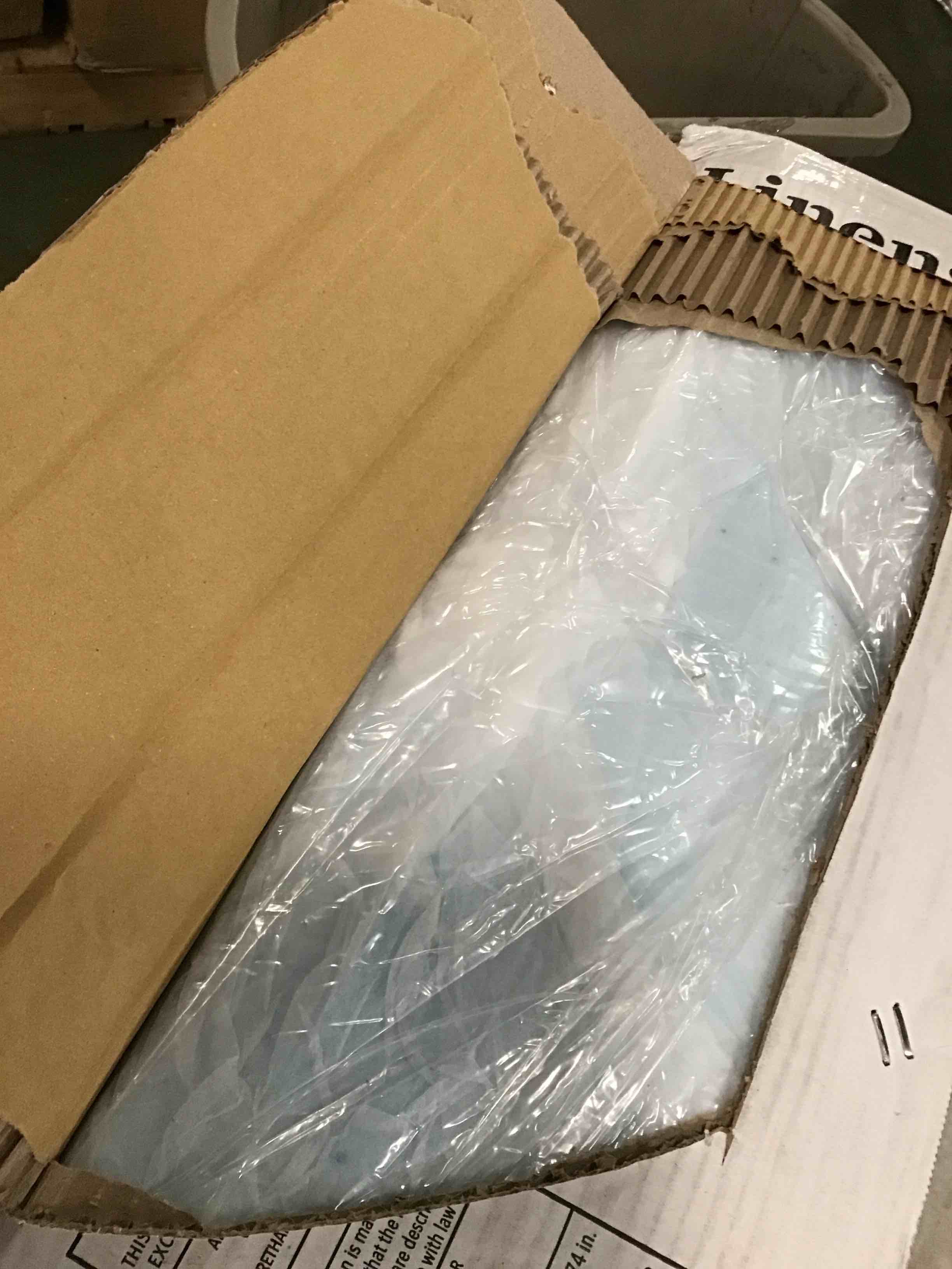 https://s3.amazonaws.com/lotting-images-prod/bidfta/PPE2197881_1736793090788.jpeg